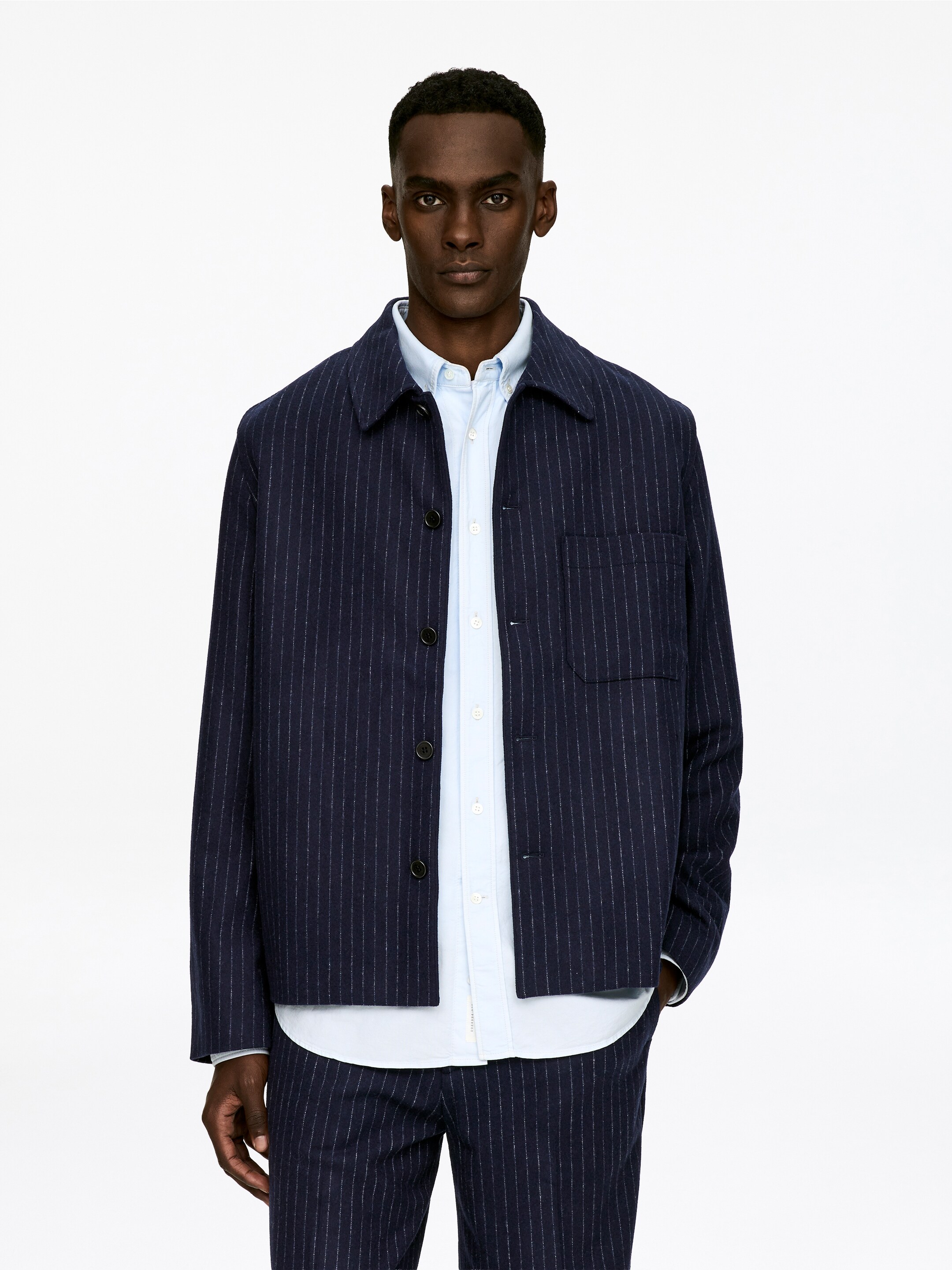 Visualizza immagine più grande: Overshirt in misto lana con motivo gessato - Blu scuro - UOMO | H&M IT 3