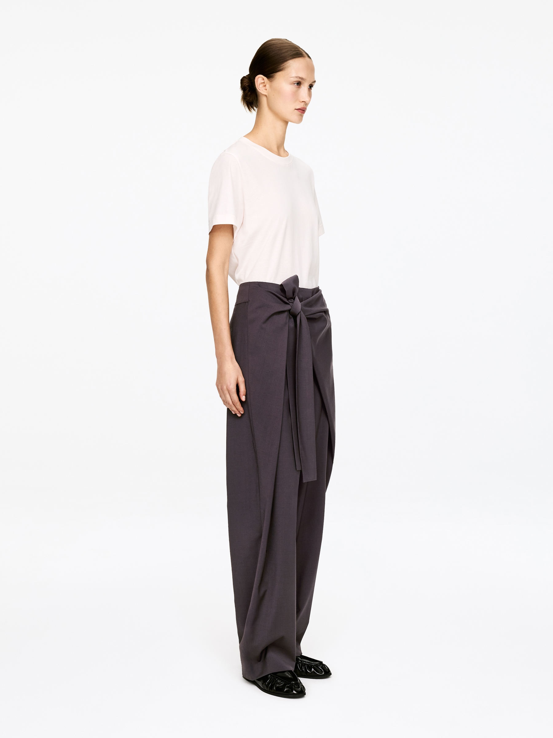Elegante Hose im Wickeldesign - Dunkelbraun - Relaxed Fit - Damen - StillMedia/Lookbook - 6