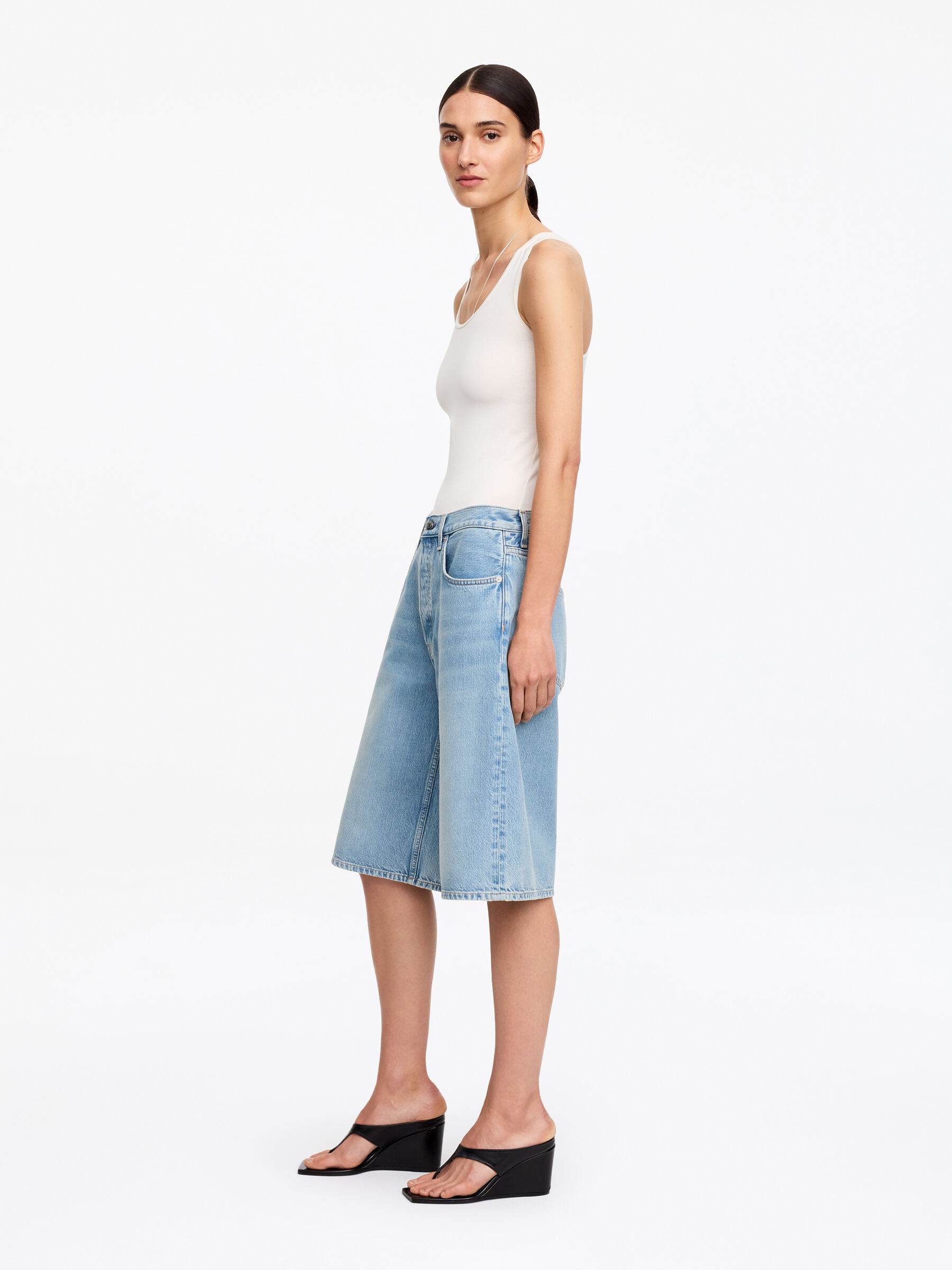 Long Denim Shorts - Light Blue - Loose fit - Women - StillMedia/Lookbook - 4
