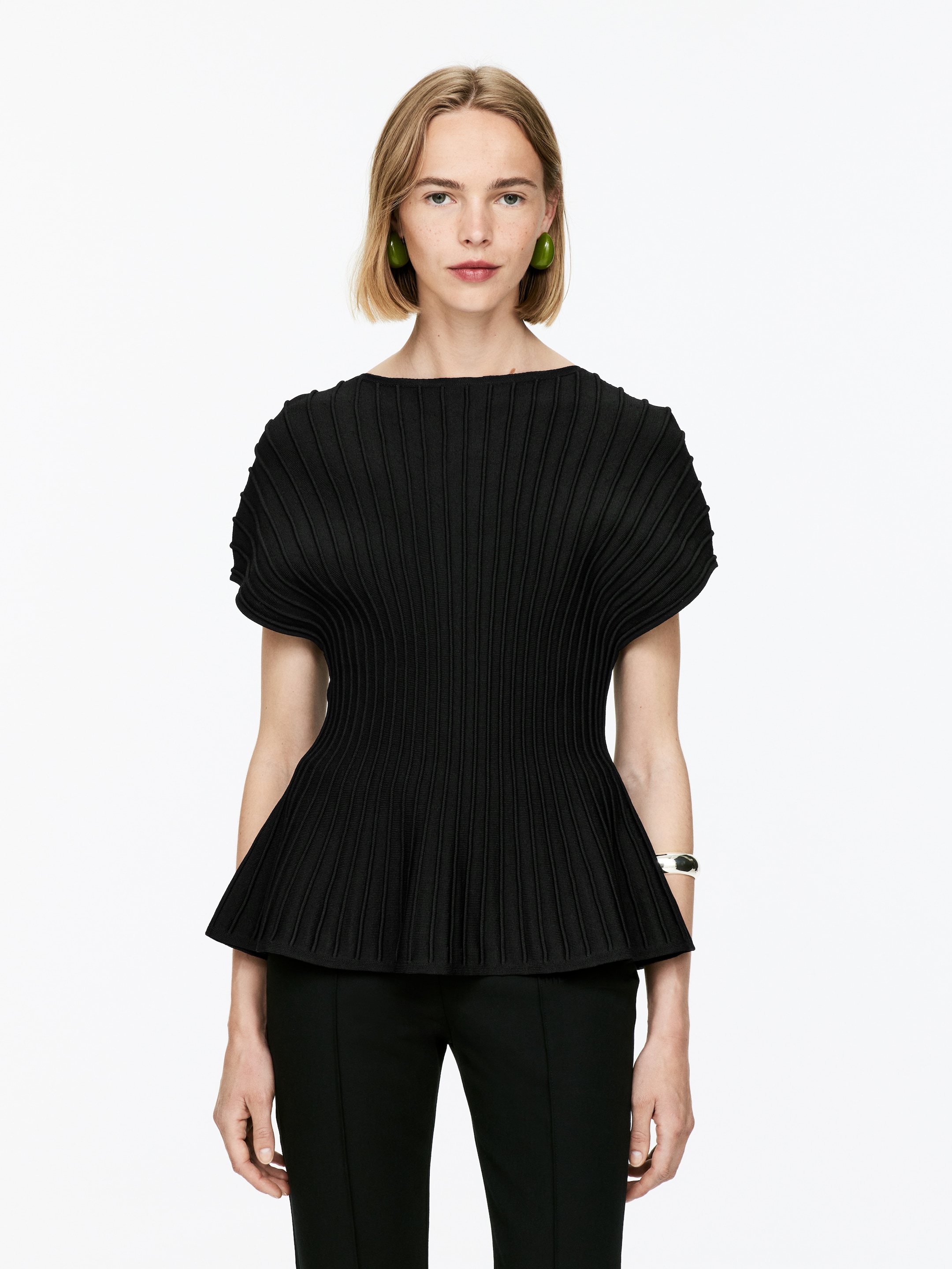 Ver imagen más grande: Top peplum de punto fino - Negro - MUJER | H&M ES 1