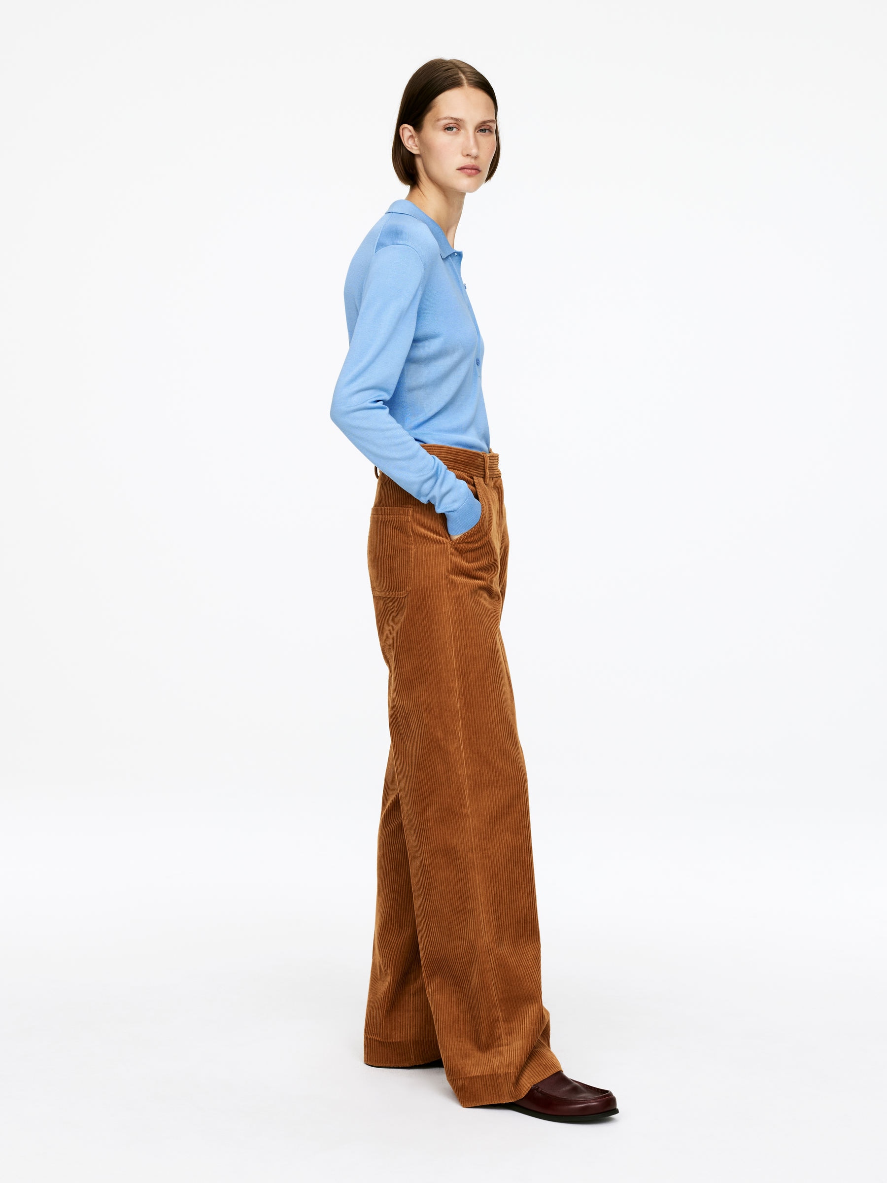 Knitted Polo Shirt - Light Blue - Regular fit - Women - StillMedia/Lookbook - 5