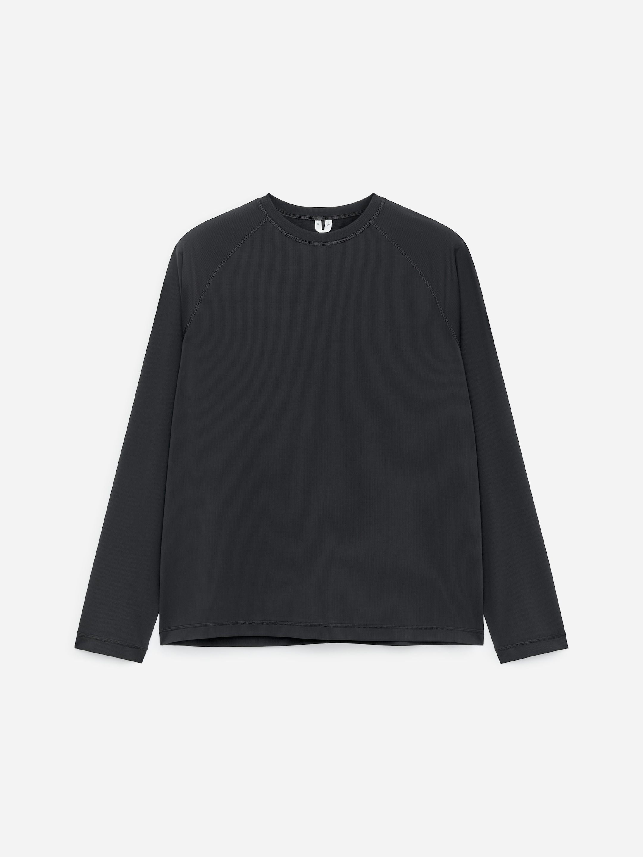 ARKET ACTIVE Long-Sleeve Top - Off Black - Regular fit - Men - StillMedia/DescriptiveStillLife - 1