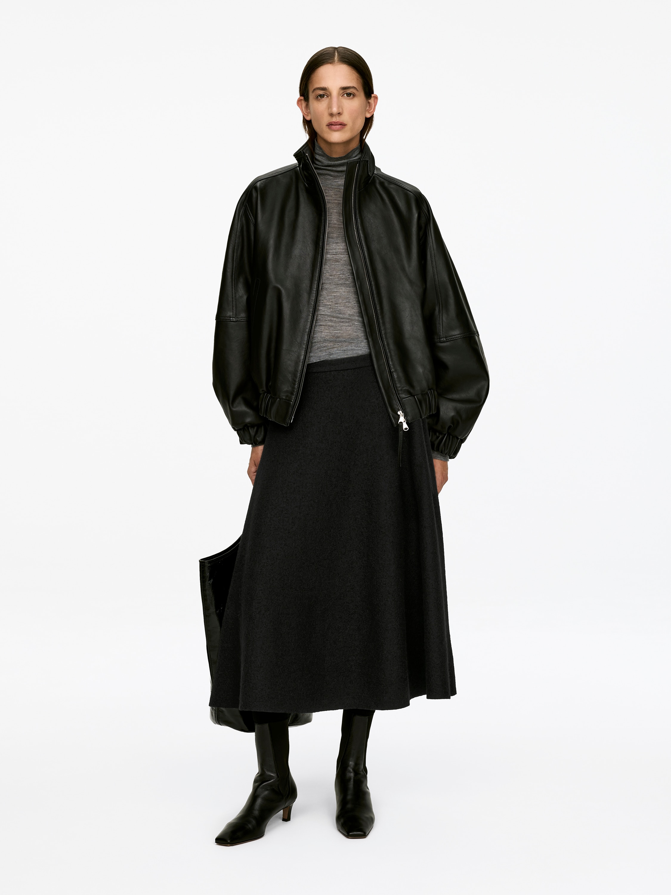 Helsirkelskjørt i ull - Svart