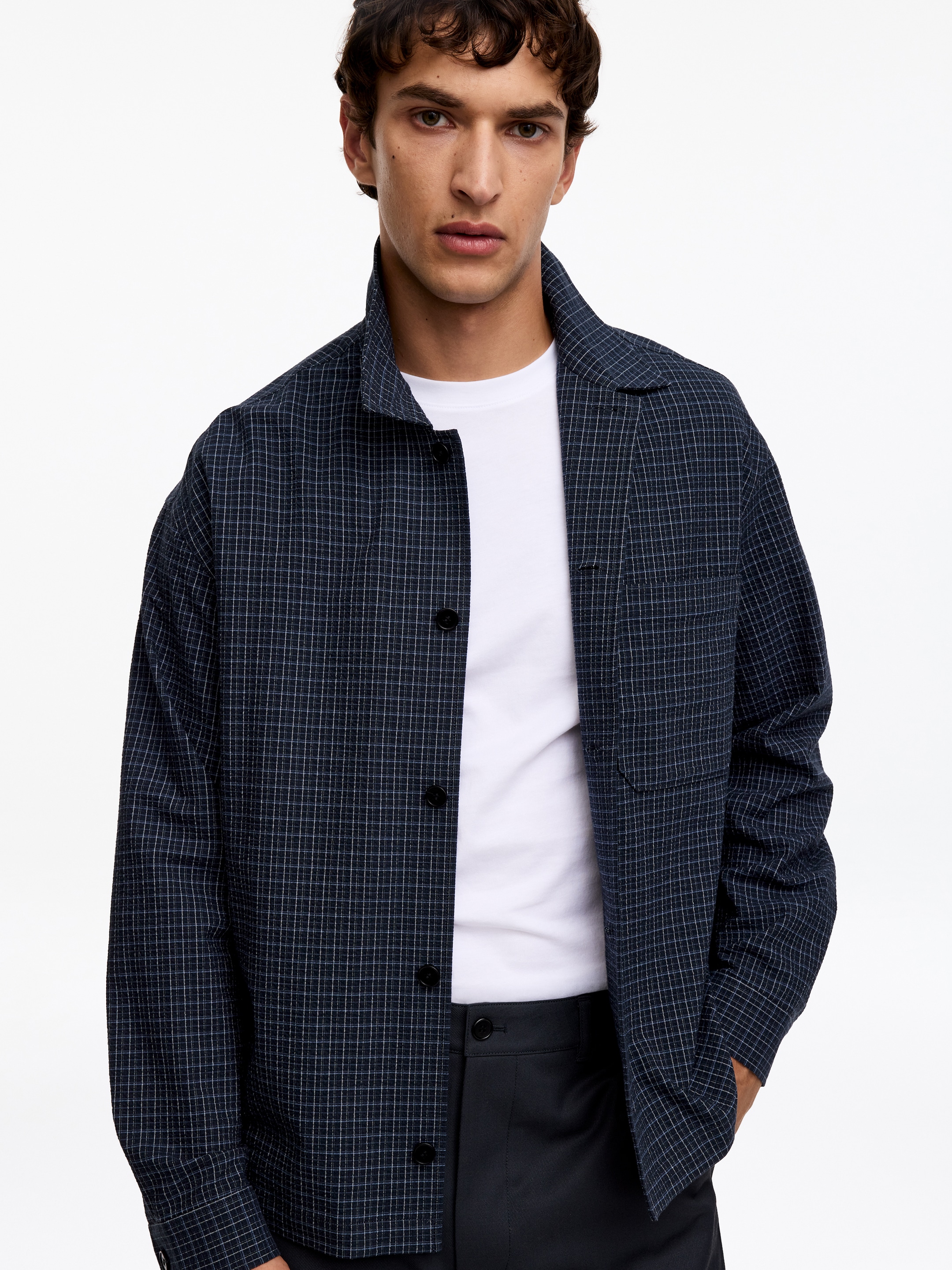 Camicia in seersucker dalla vestibilità rilassata - Blu scuro/Motivo a quadri - Relaxed fit - Men - StillMedia/Lookbook - 6