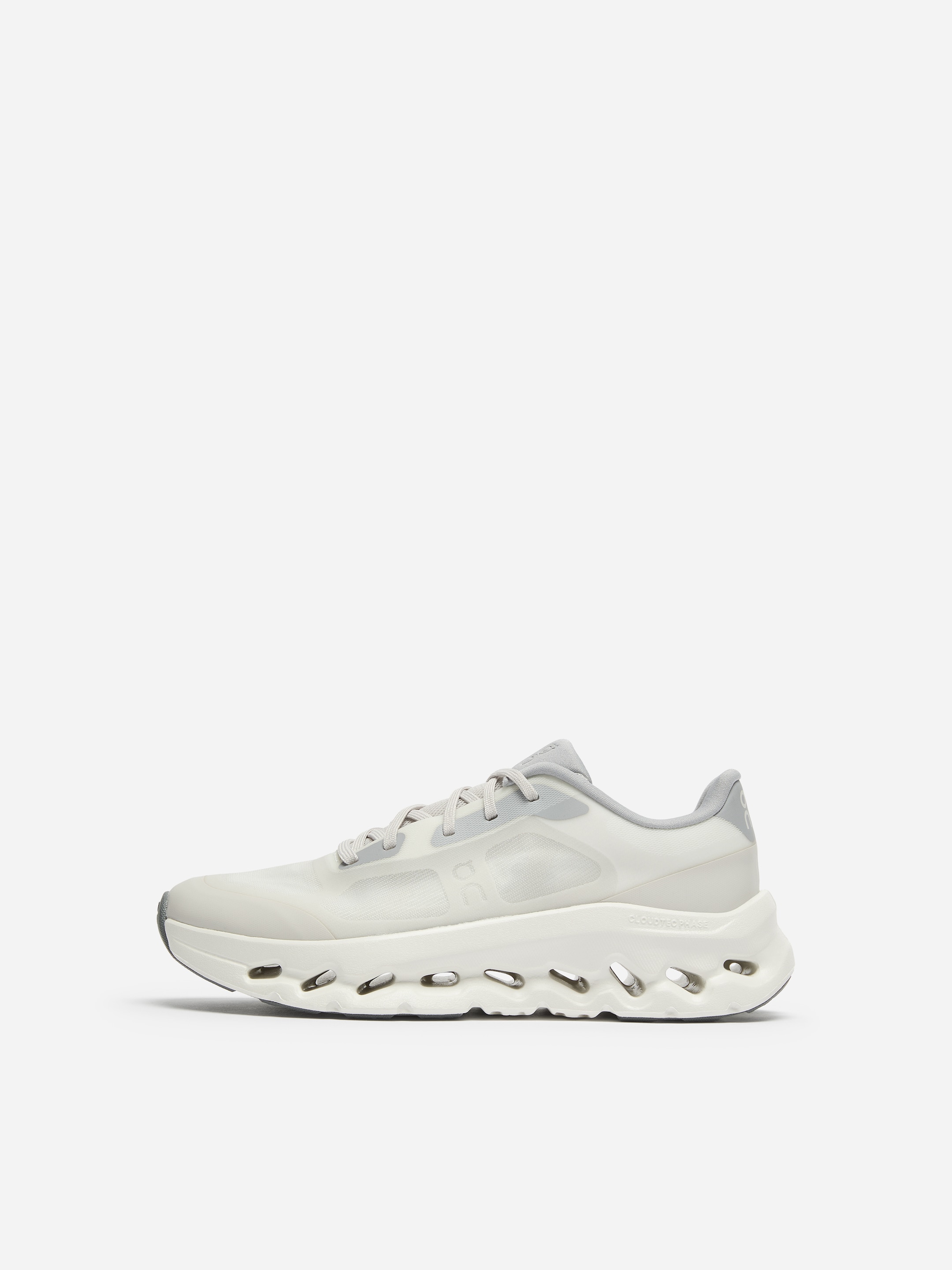 On Cloudtilt Remix trainers - White - women - StillMedia/DescriptiveDetail - 6