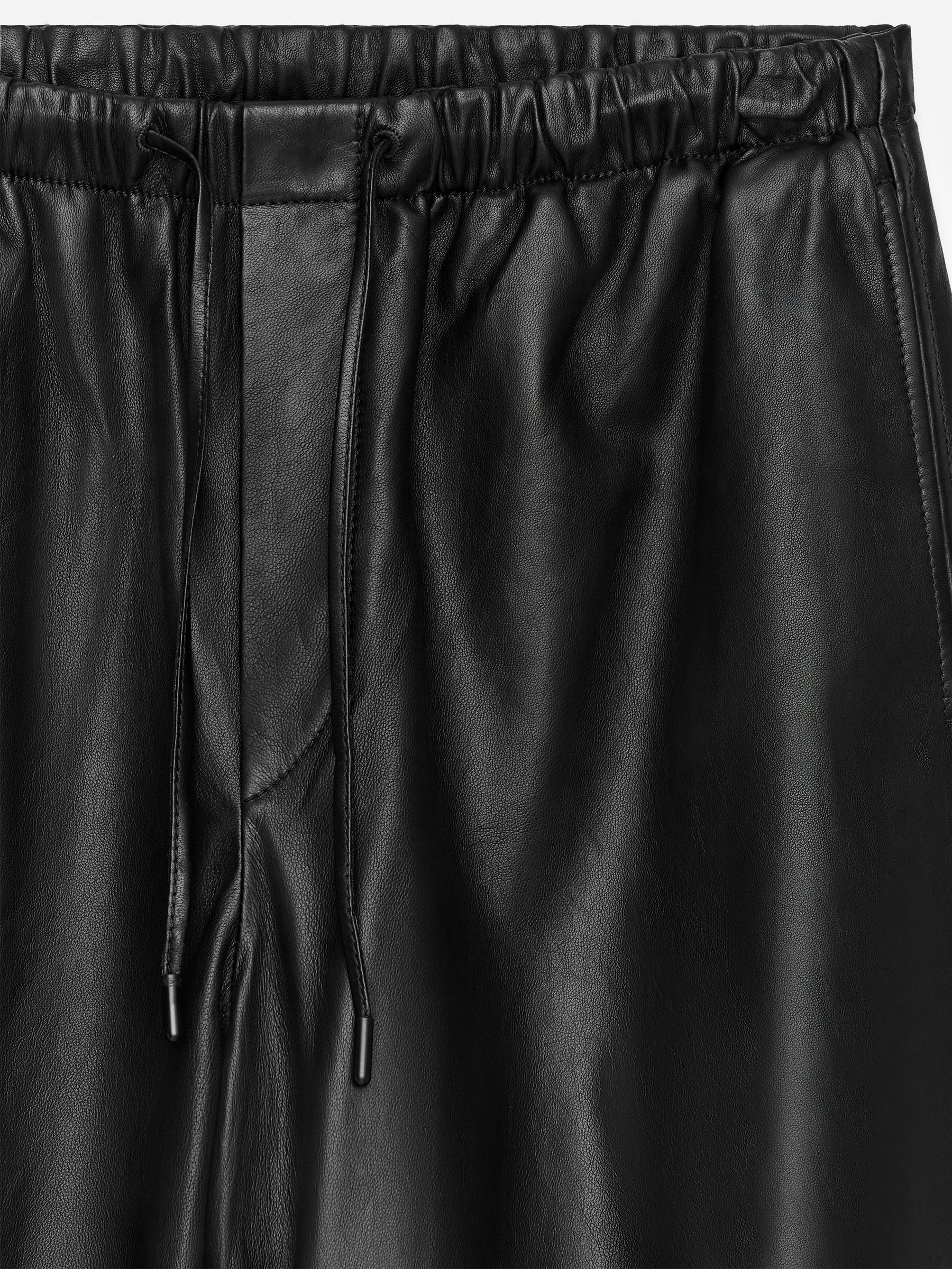 Barrel-Leg Leather Trousers - Black - Relaxed fit - Women - StillMedia/DescriptiveDetail - 2