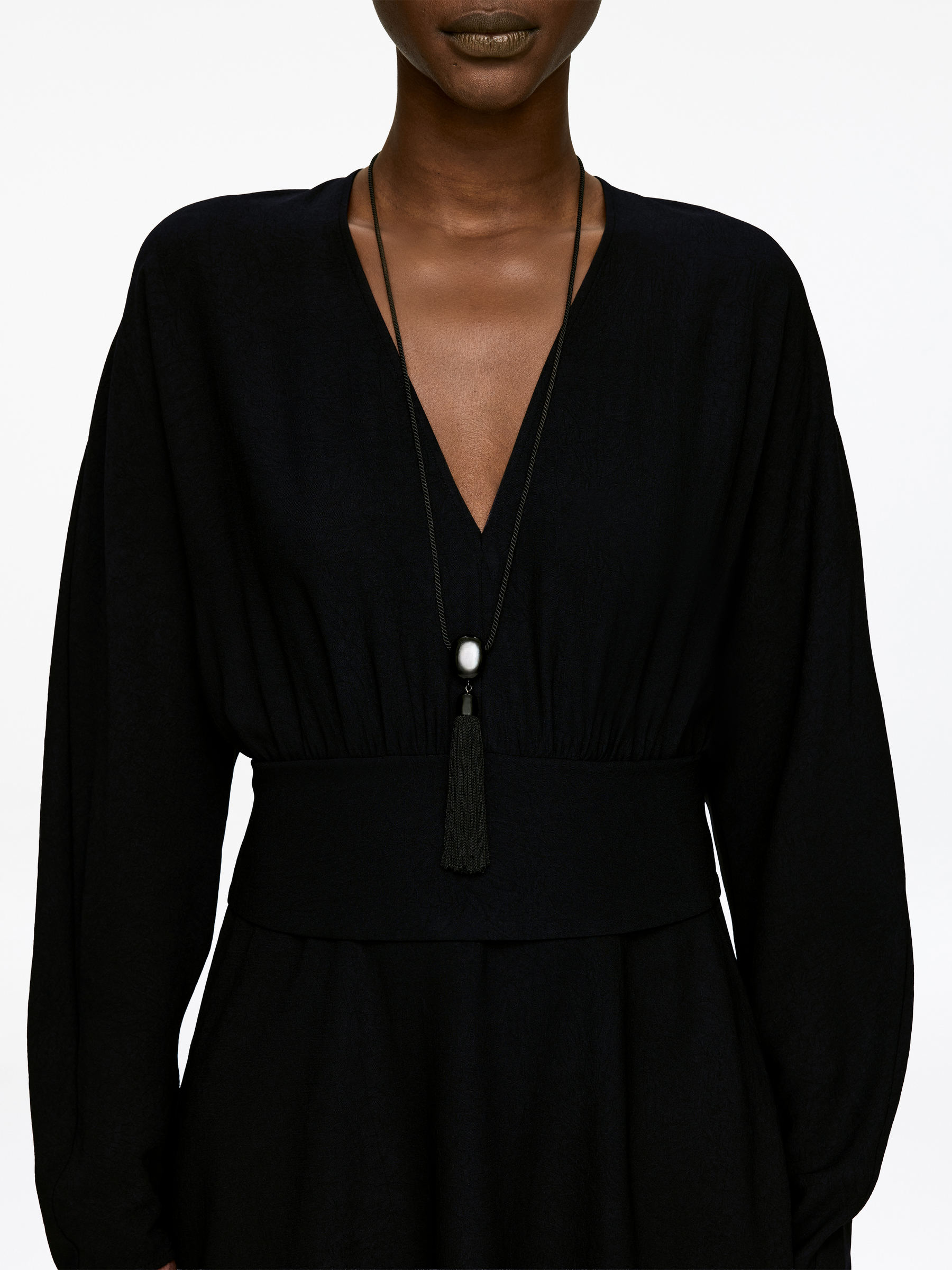 Tie-Waist Maxi Dress - Black - Regular fit - Women - StillMedia/Lookbook - 7