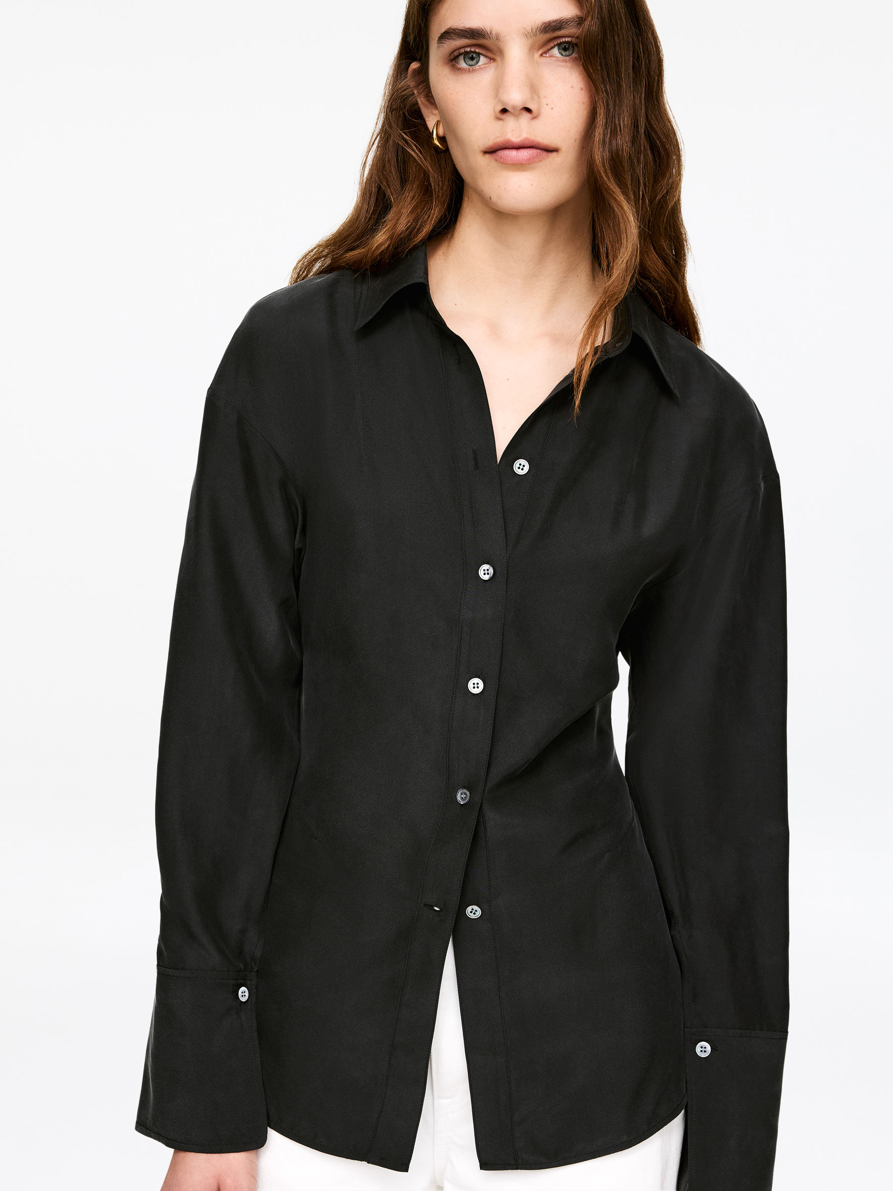 Fitted Silk Shirt - Black - Slim fit - Women - StillMedia/Lookbook - 5