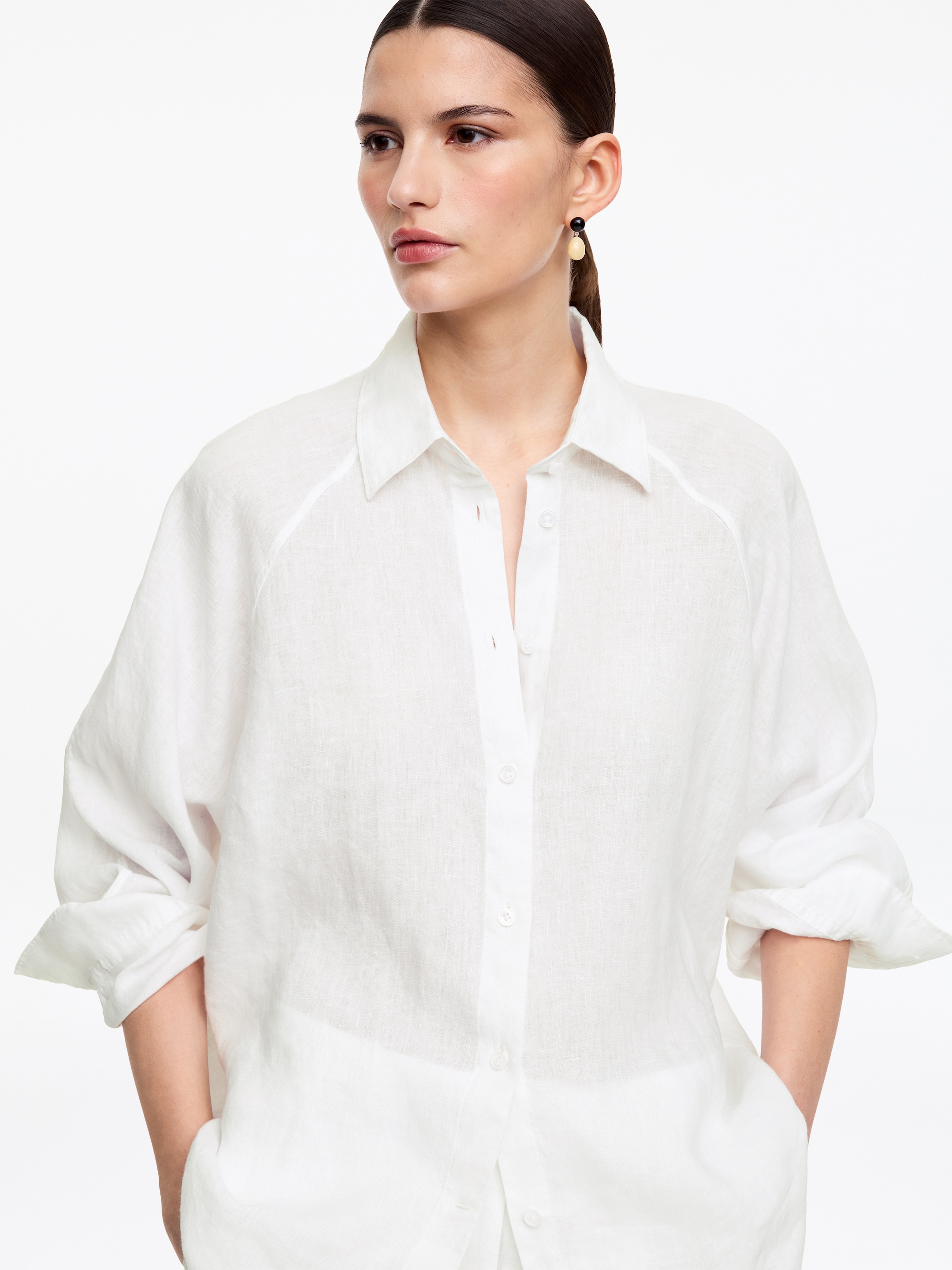 Lniana koszula o luźnym kroju - Biały - Luźny fason - Women - StillMedia/Lookbook - 5