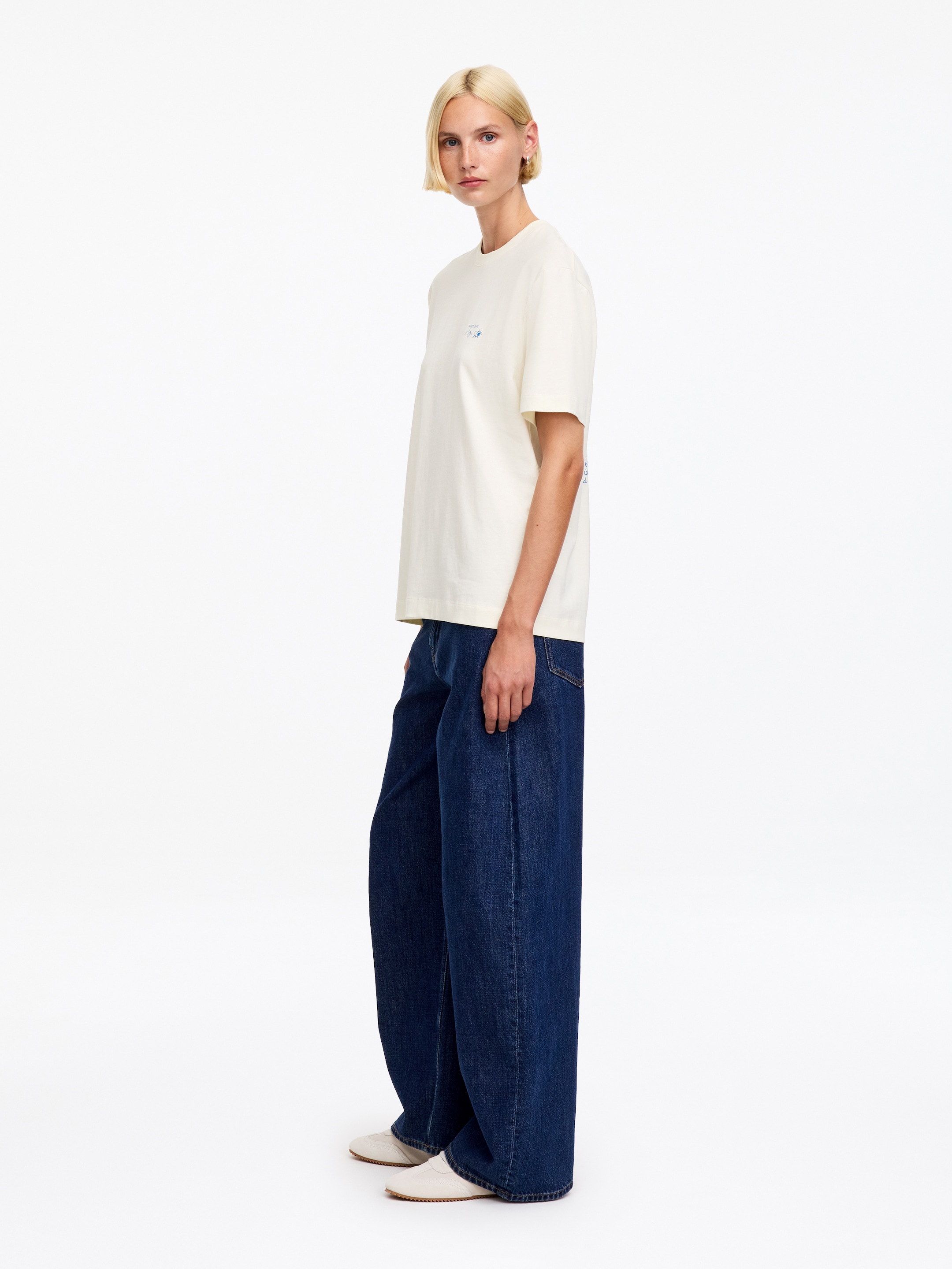 T-shirt imprimé ARKET CAFÉ - Blanc cassé/Bleu - Loose fit - Café - StillMedia/Lookbook - 9