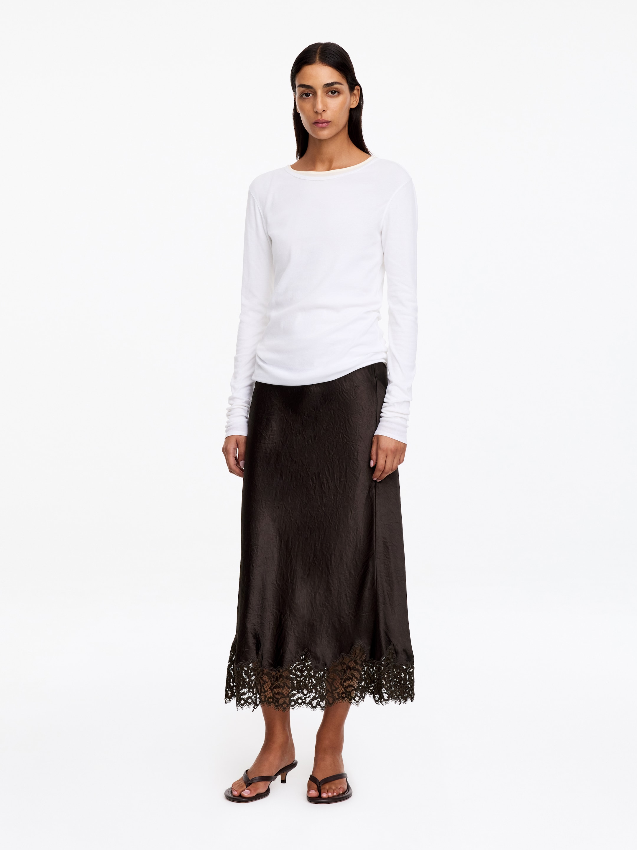 Gonna in raso con dettagli in pizzo-Brown-17231