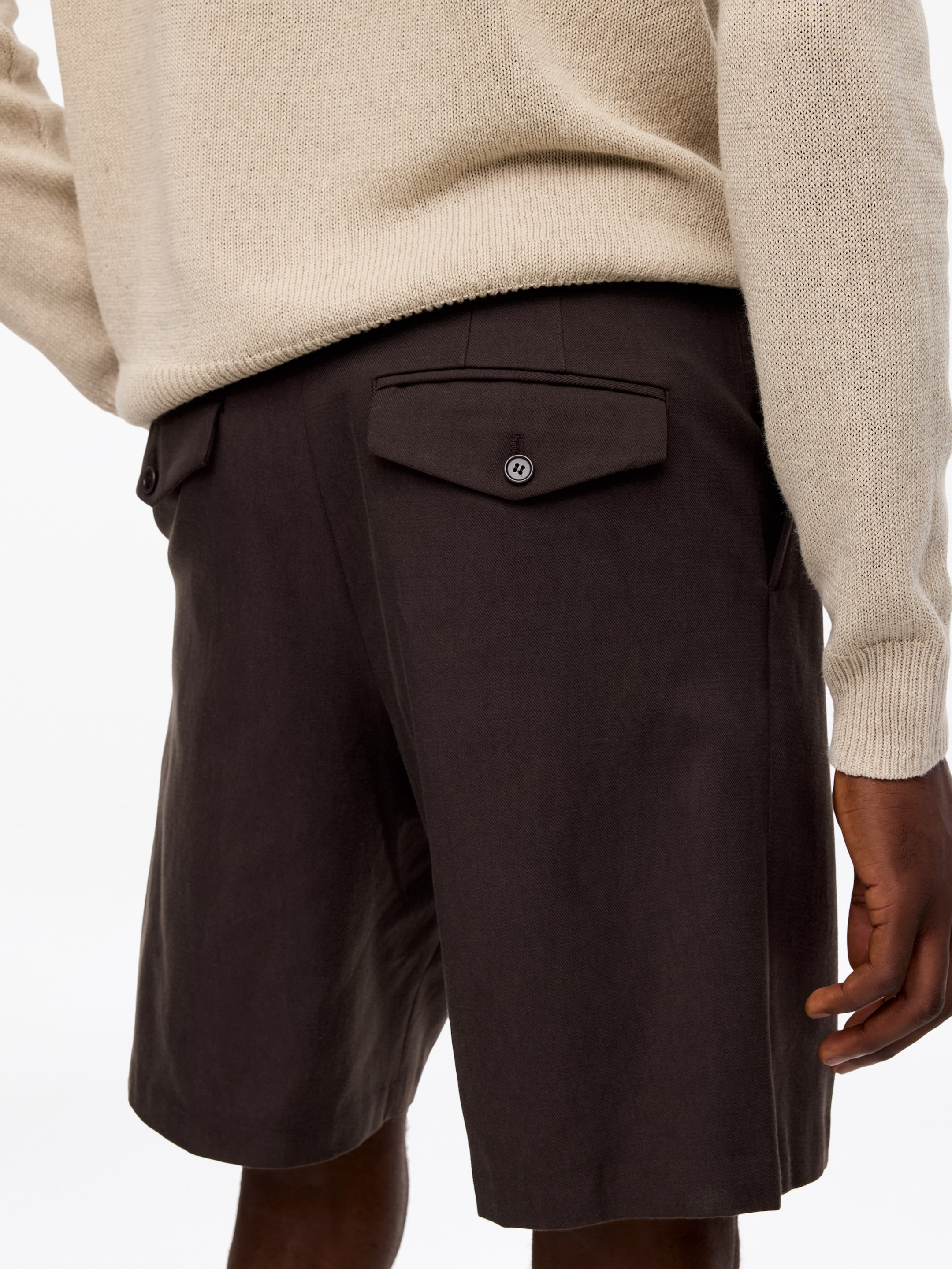Dressed Shorts - Brown - Relaxed fit - Men - StillMedia/Lookbook - 5