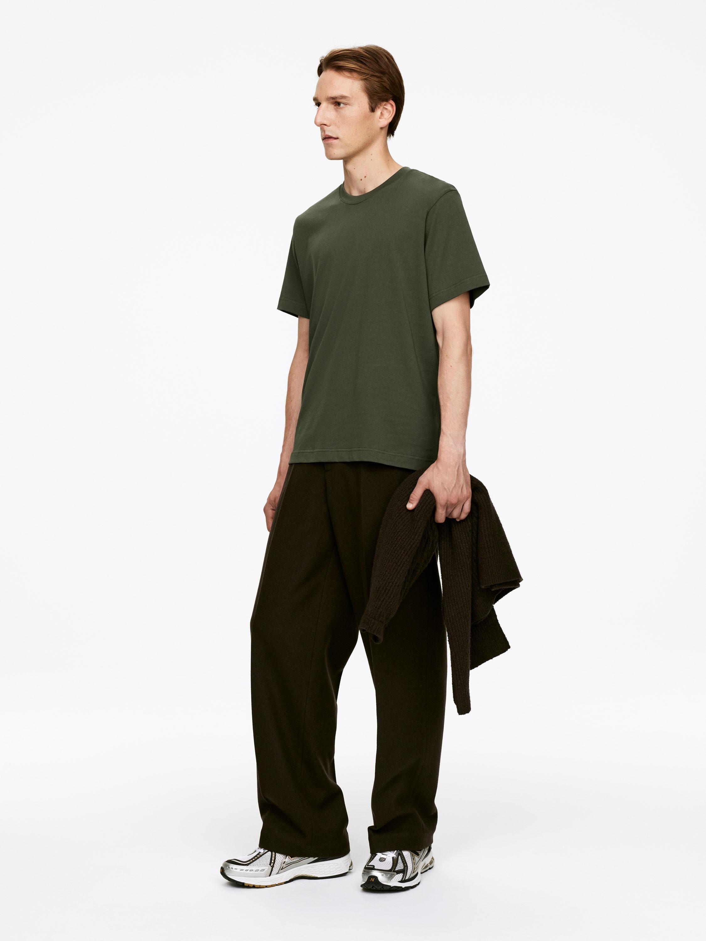 220 GSM Relaxed T-Shirt - Khaki Green - Regular fit - Men - StillMedia/Lookbook - 4