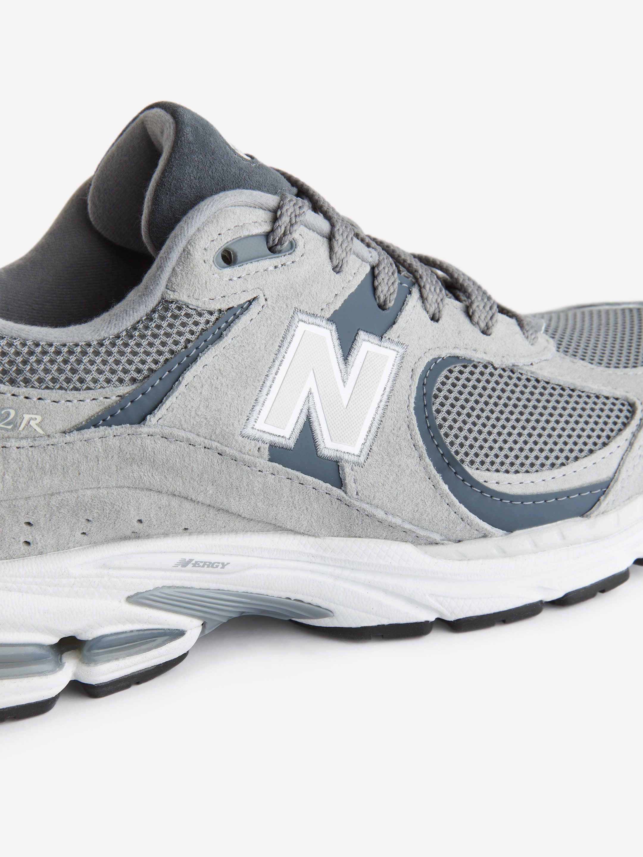 New Balance 2002R Trainers - Grey/Dove - Men - StillMedia/DescriptiveDetail - 1