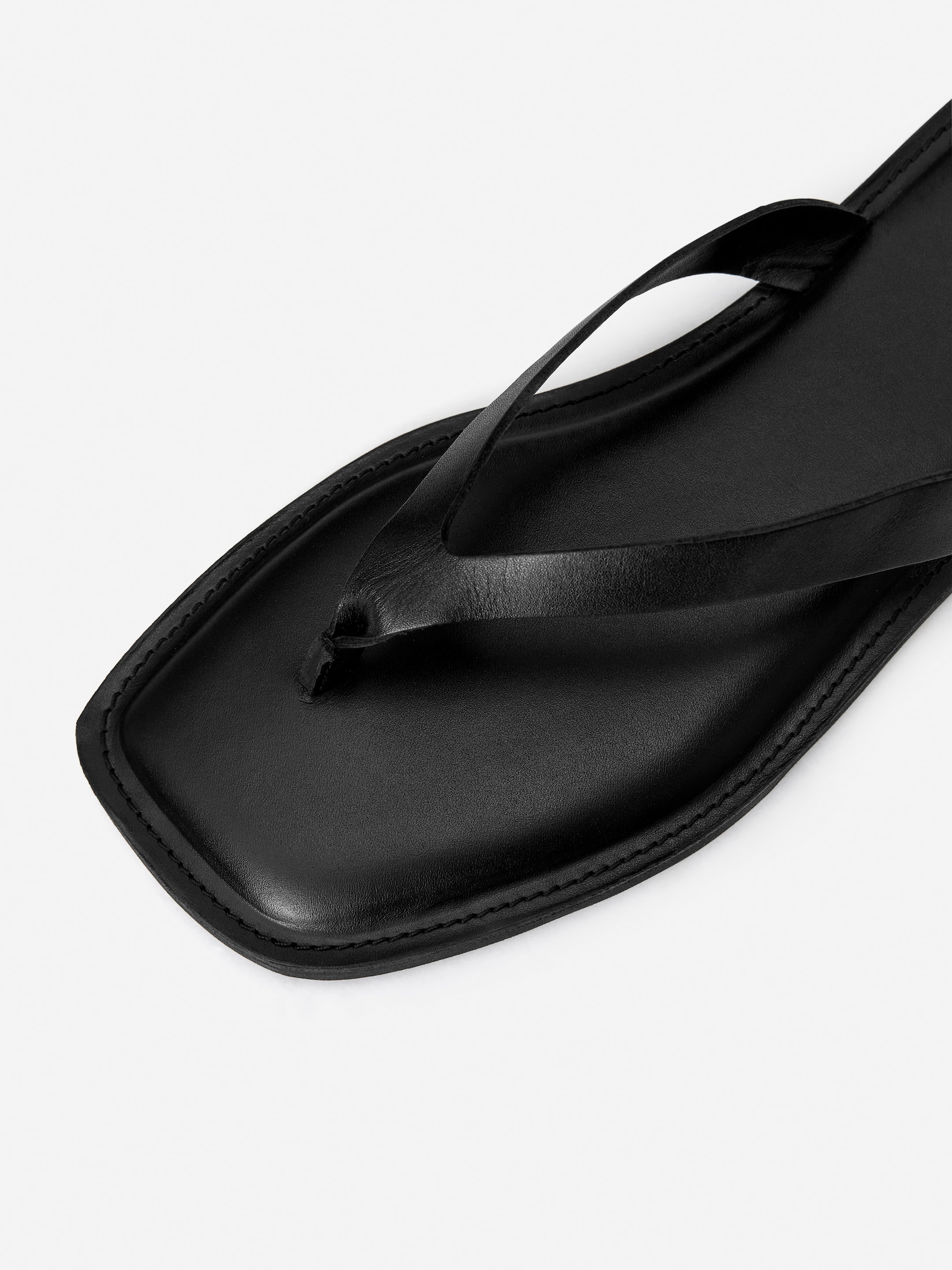 Grösseres Bild ansehen: Zehentrenner aus Leder - Schwarz - DAMEN | H&M CH 7