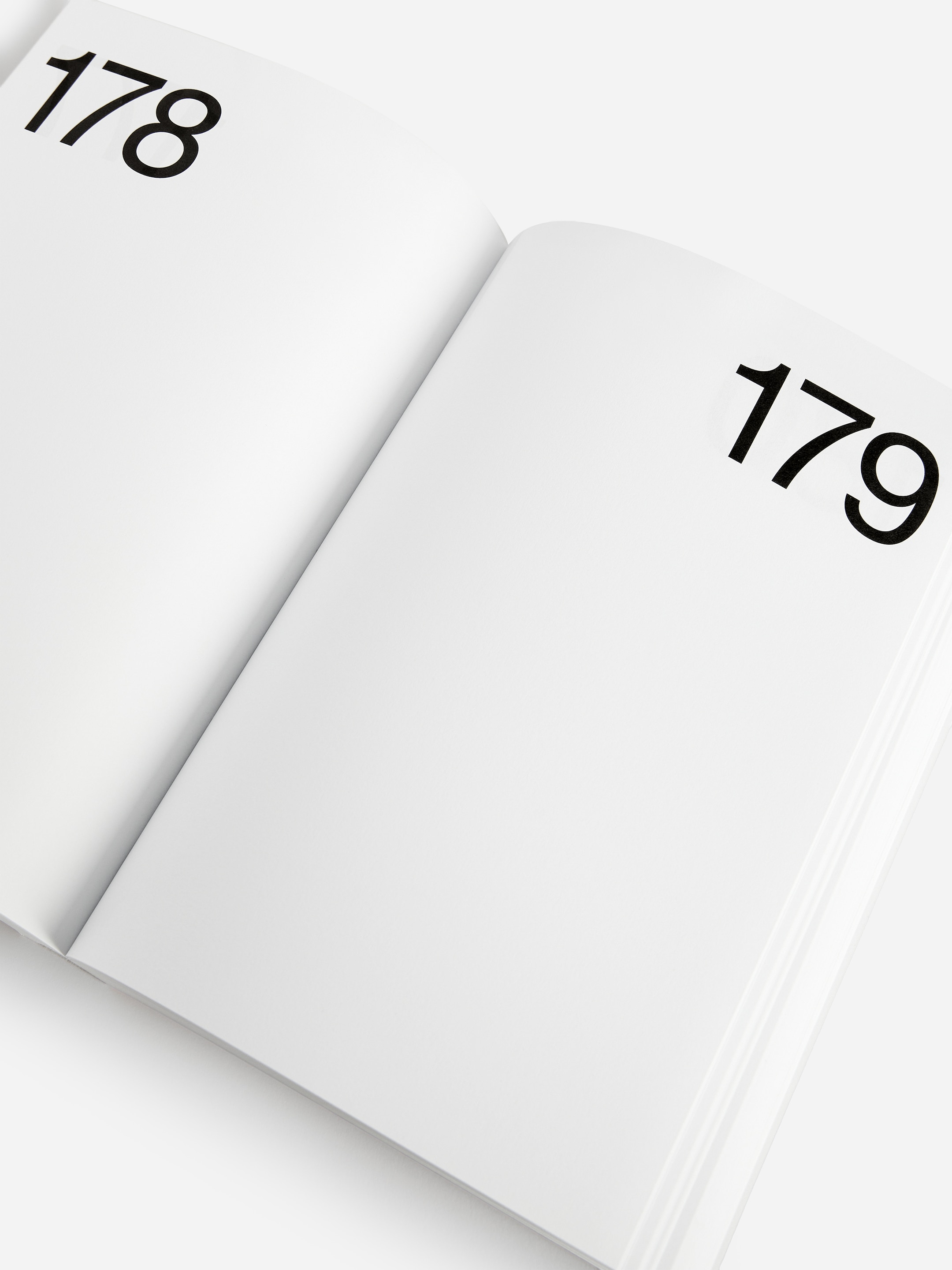 Notizbuch 365 von Marjolein Delhaas - Rot - homeware - StillMedia/DescriptiveDetail - 1