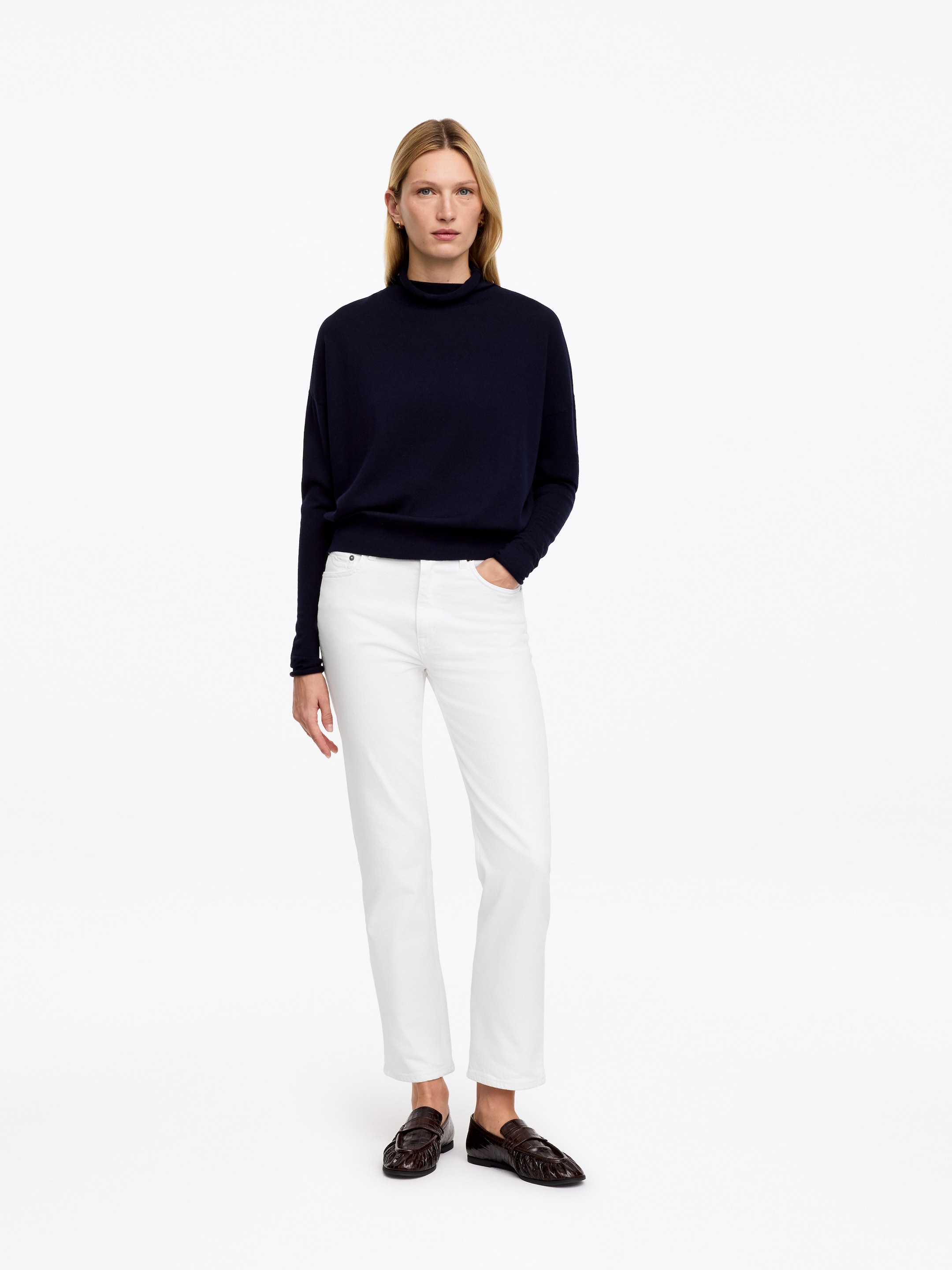 JADE CROPPED Slim Jeans - Off White - Slim fit - women - StillMedia/Lookbook - 2