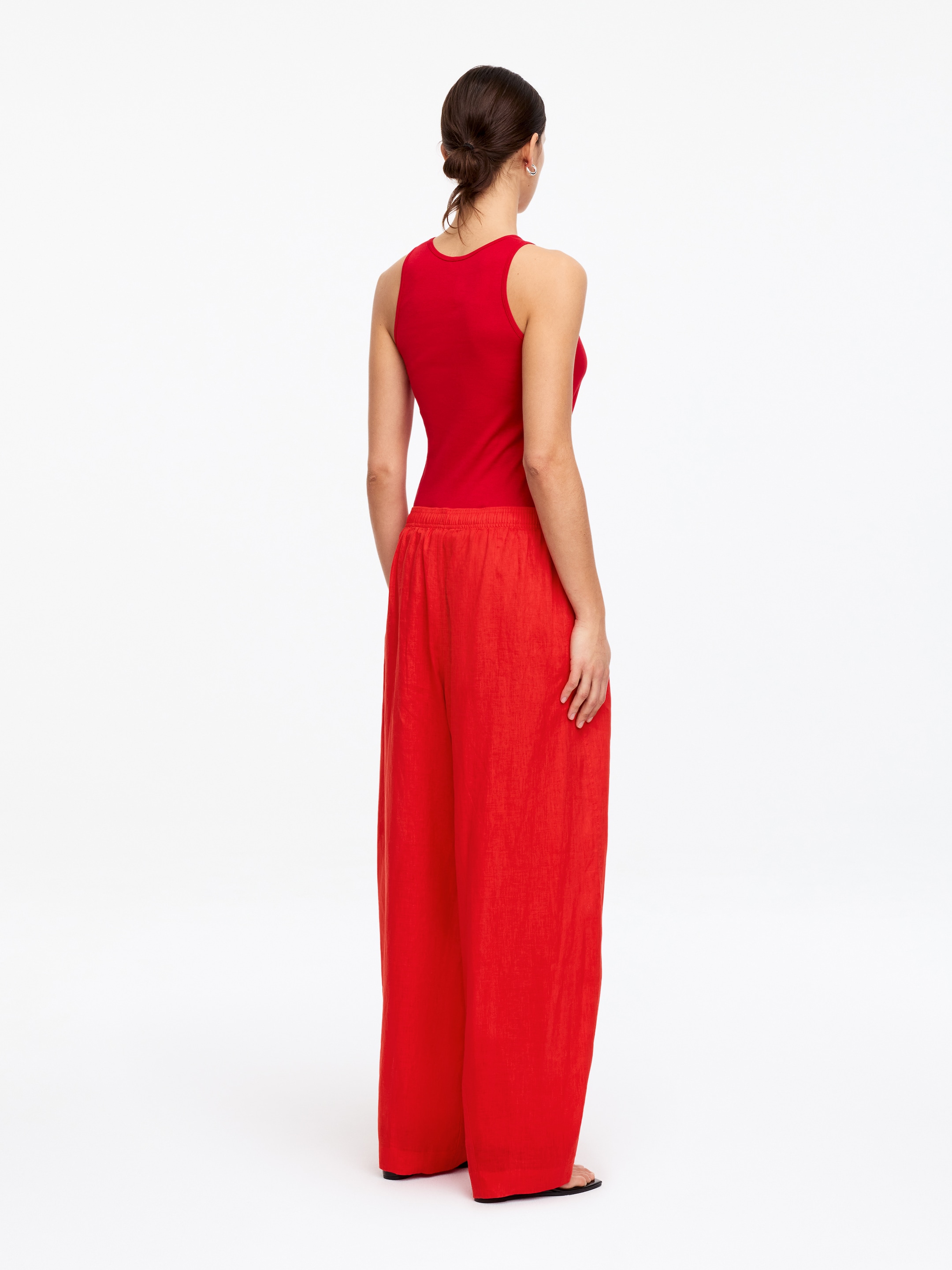 Barrel Linen Trousers - Red - Relaxed fit - Women - StillMedia/Lookbook - 5
