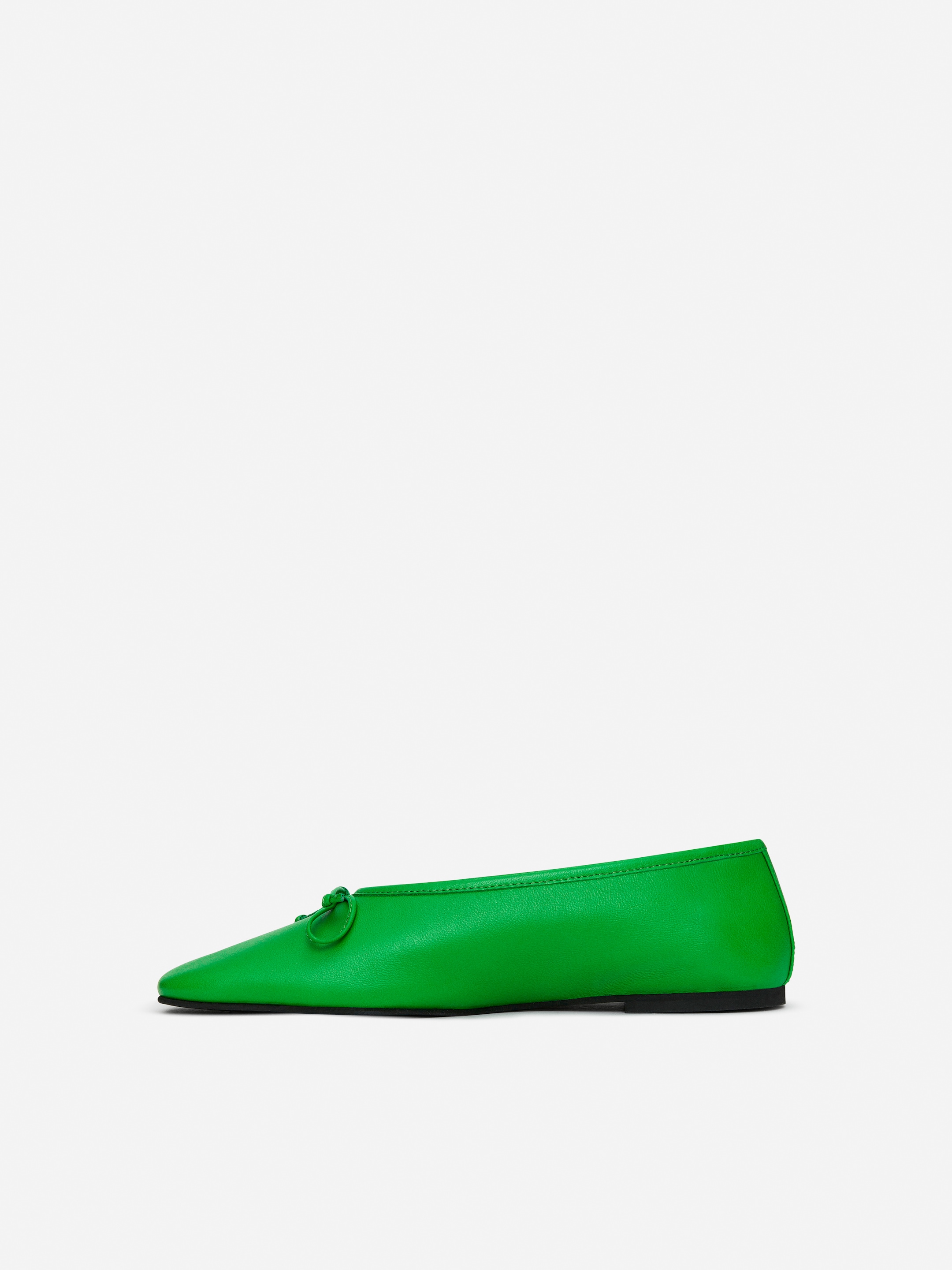 Leather Ballerinas - Green - Women - StillMedia/DescriptiveStillLife - 2