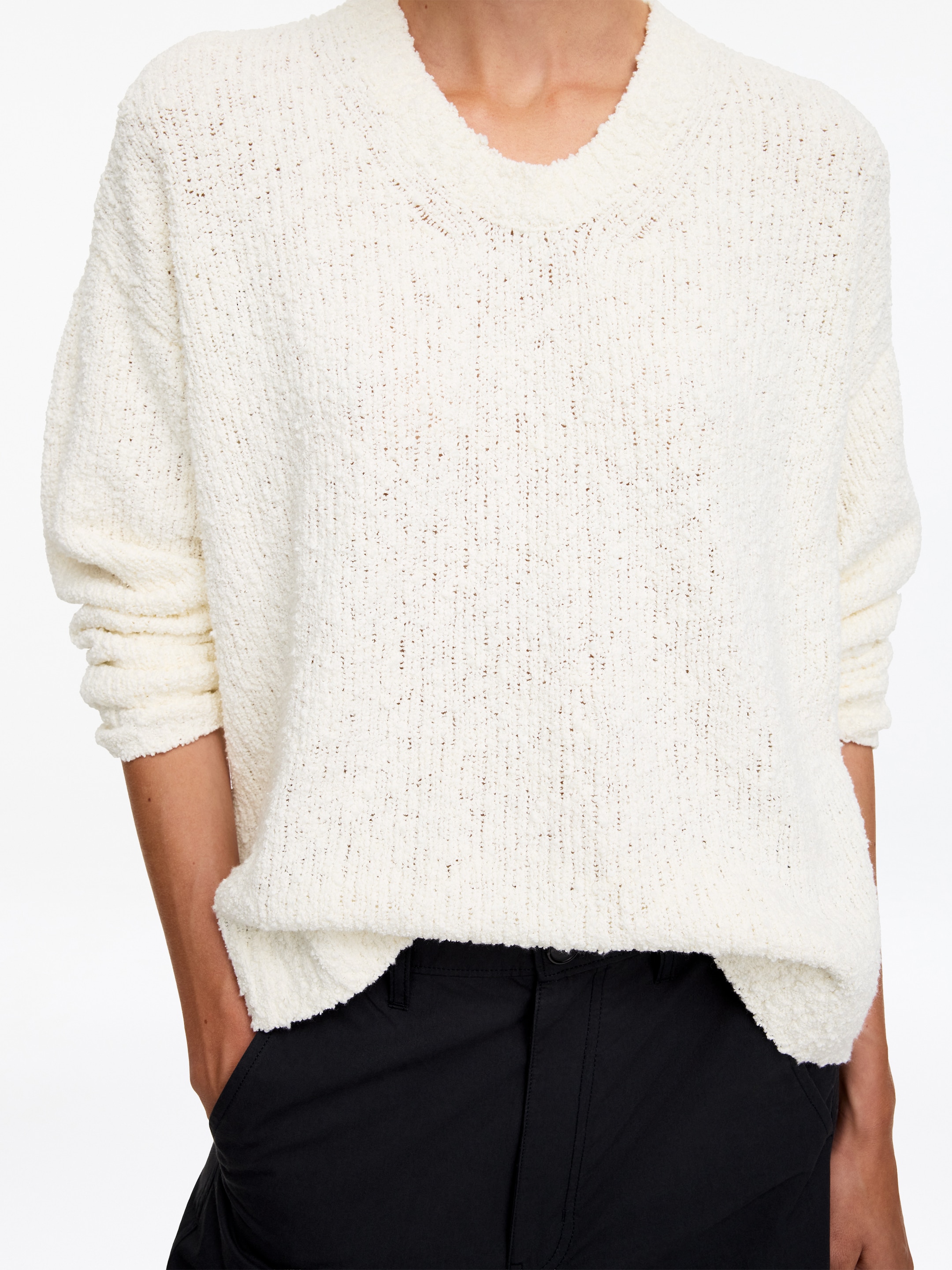 Boucléstickad tröja - Off-white - Loose fit - Women - StillMedia/Lookbook - 5
