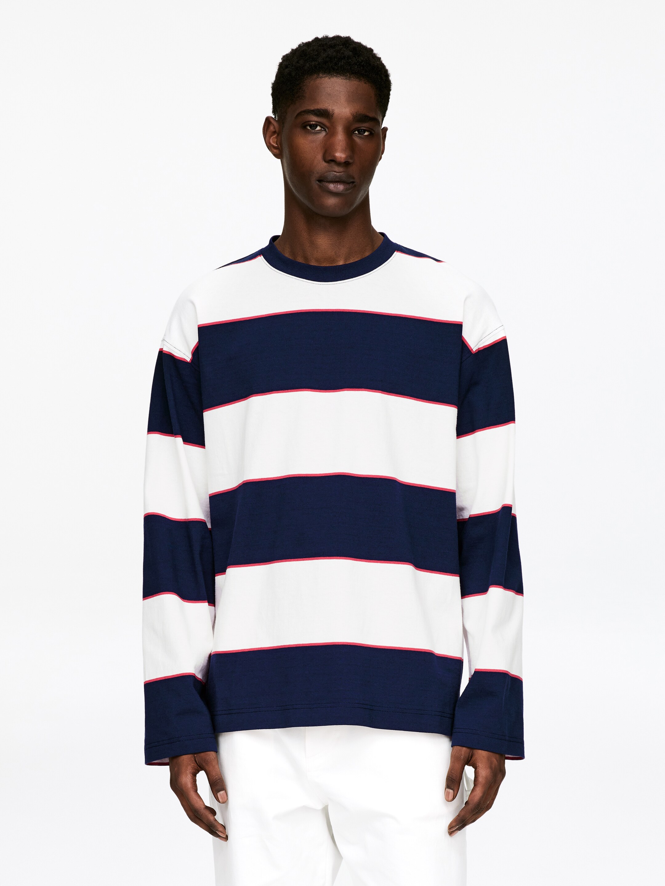 Größeres Bild ansehen: Lockeres Langarmshirt - Cremeweiß/Blau/Rot - Men | H&M DE 1