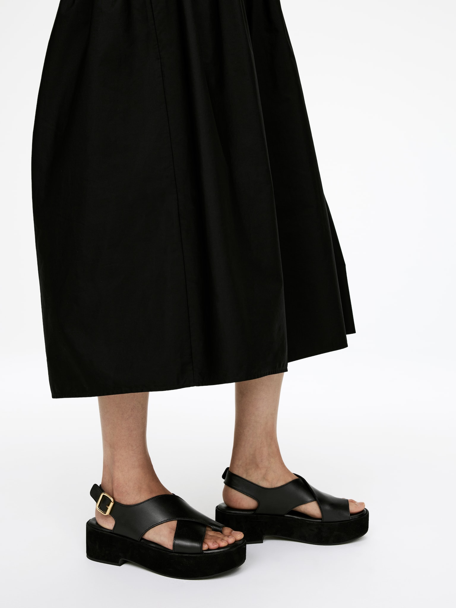 Sandalias de cuña en piel - Negro