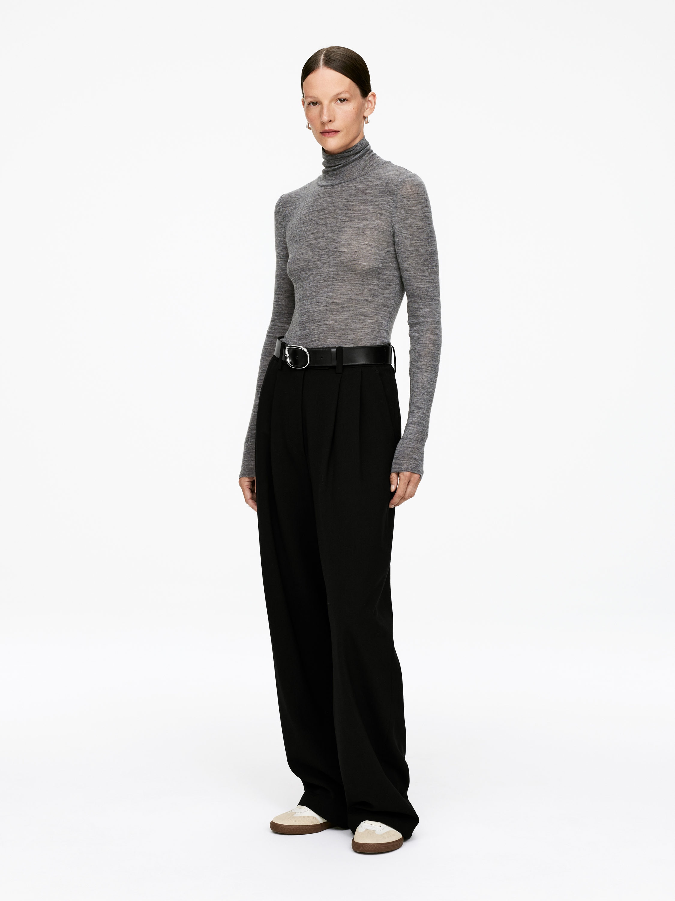 Roll-Neck Wool Top - Grey - Slim fit - Women - StillMedia/Lookbook - 6