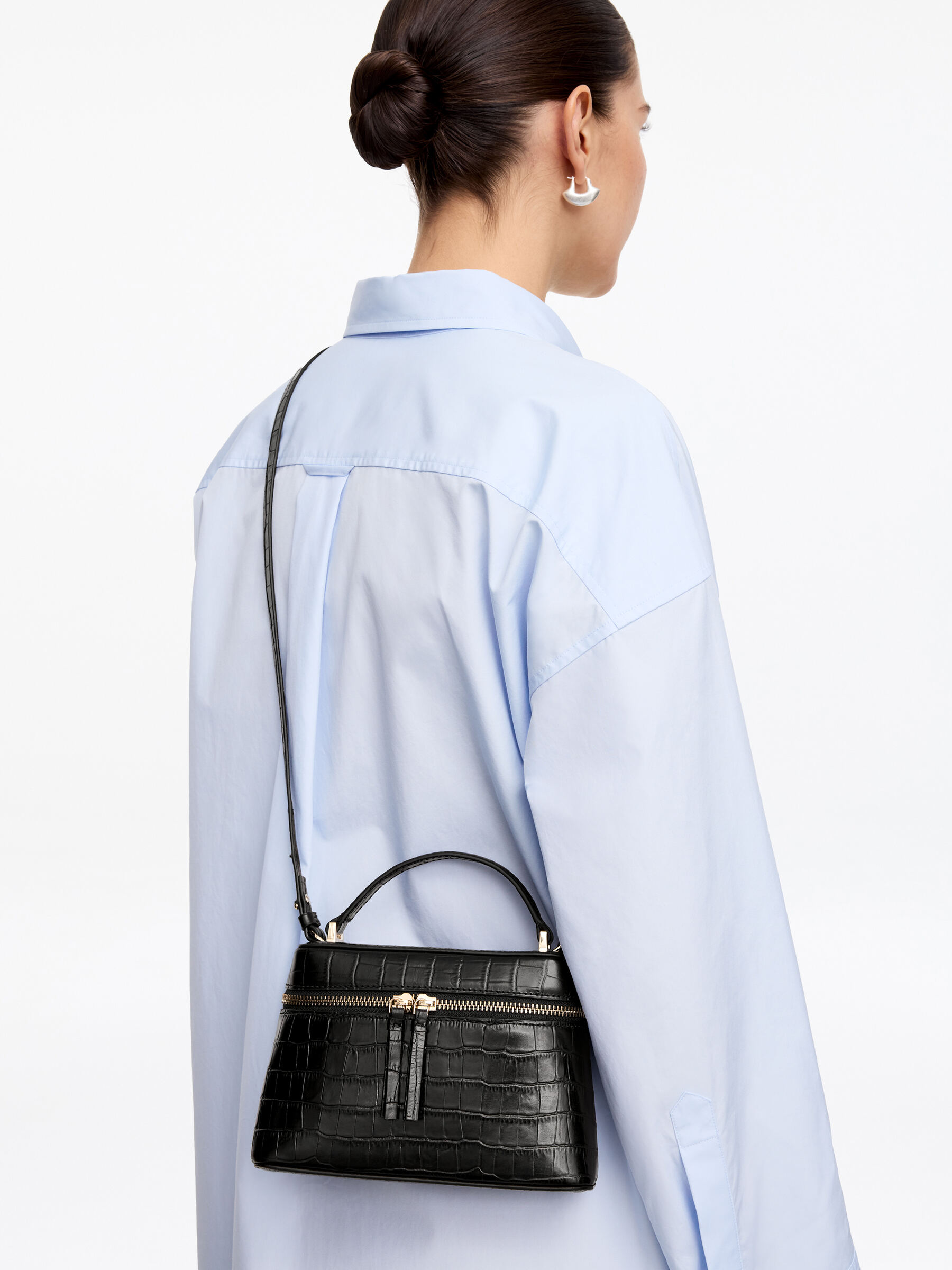 Umhängetasche aus Leder - Schwarz/Krokodilmuster - Damen - StillMedia/Lookbook - 8