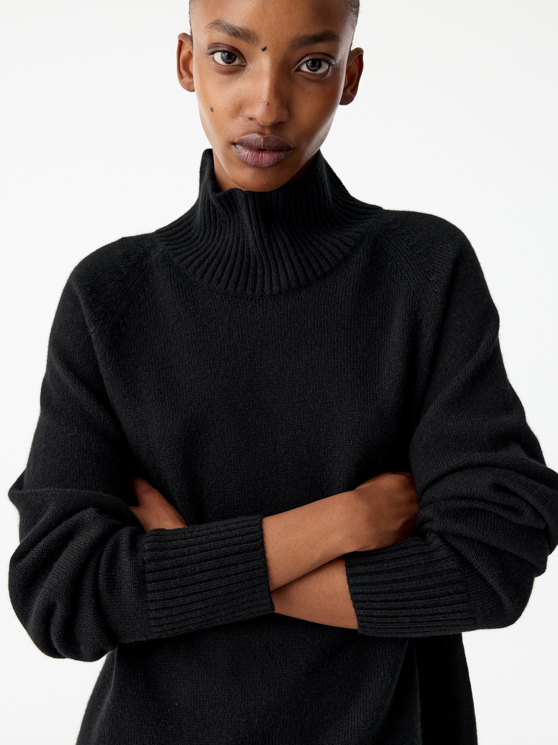 Jersey de cuello vuelto de cachemira - Negro - Corte estándar - women - StillMedia/Lookbook - 3