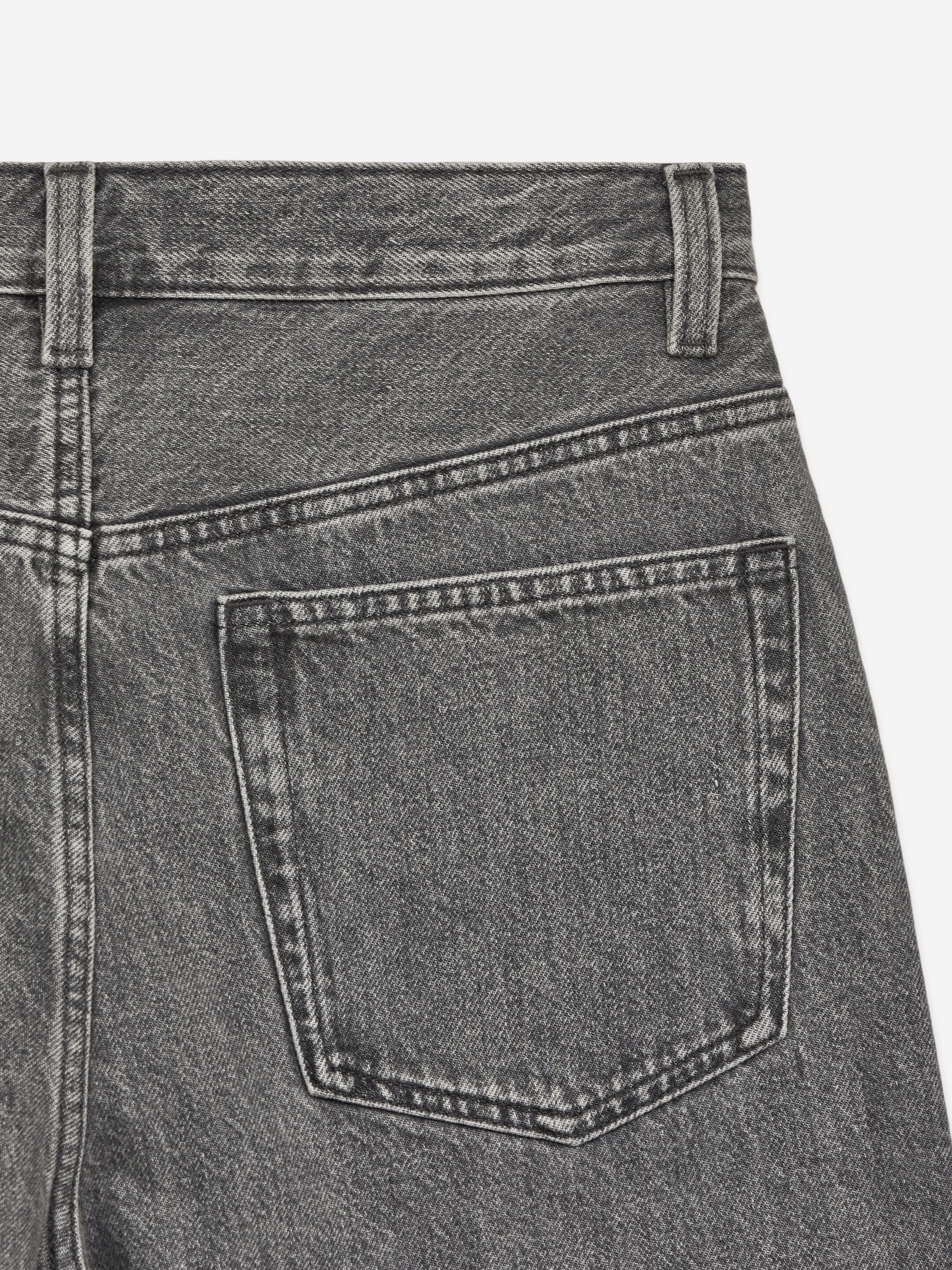 Visualizza immagine più grande: Shorts in denim dalla vestibilità relaxed - Grigio - UOMO | H&M IT 6