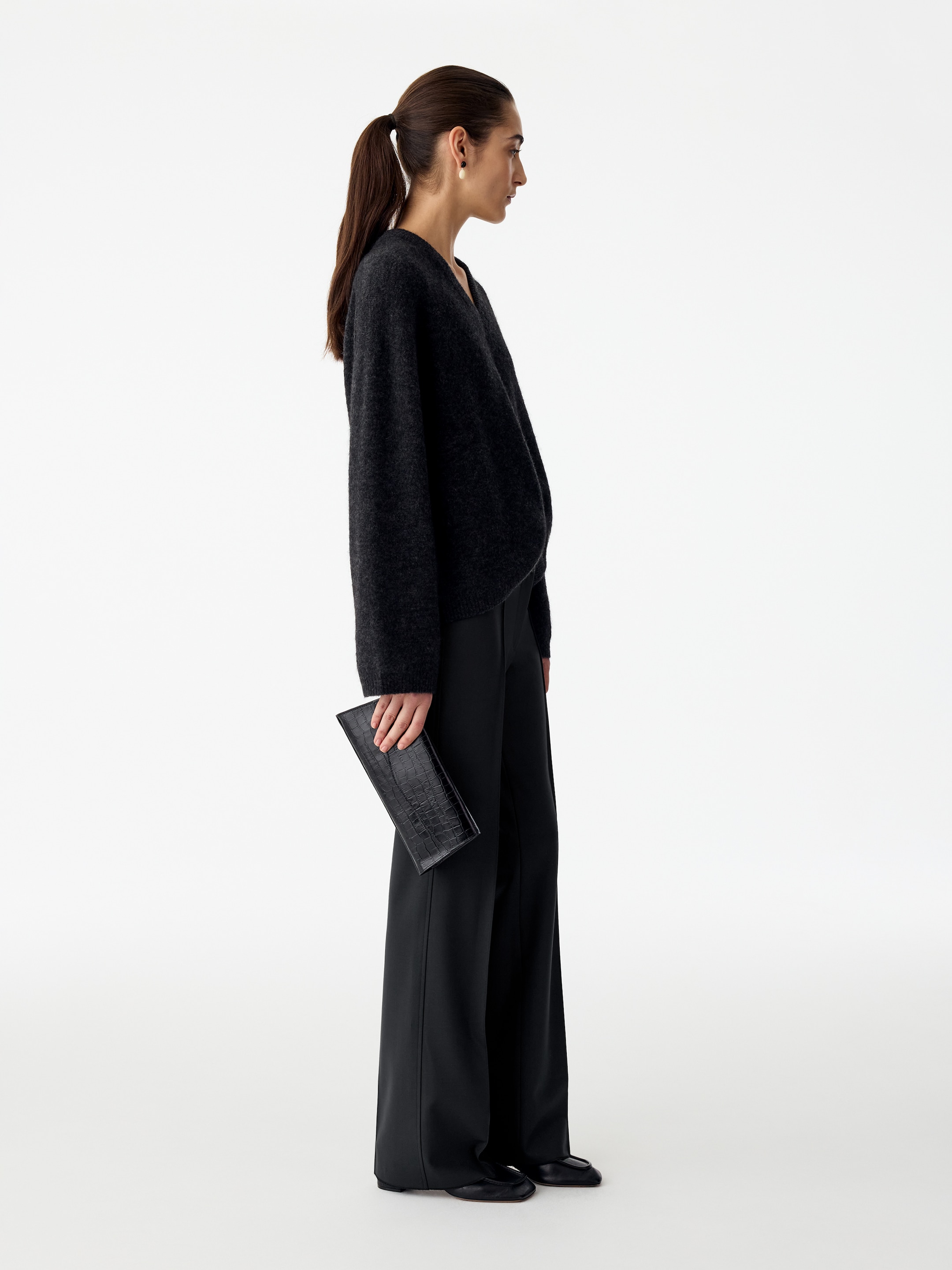 Rozszerzane eleganckie spodnie - Czarny - Wąski fason - women - StillMedia/Lookbook - 6