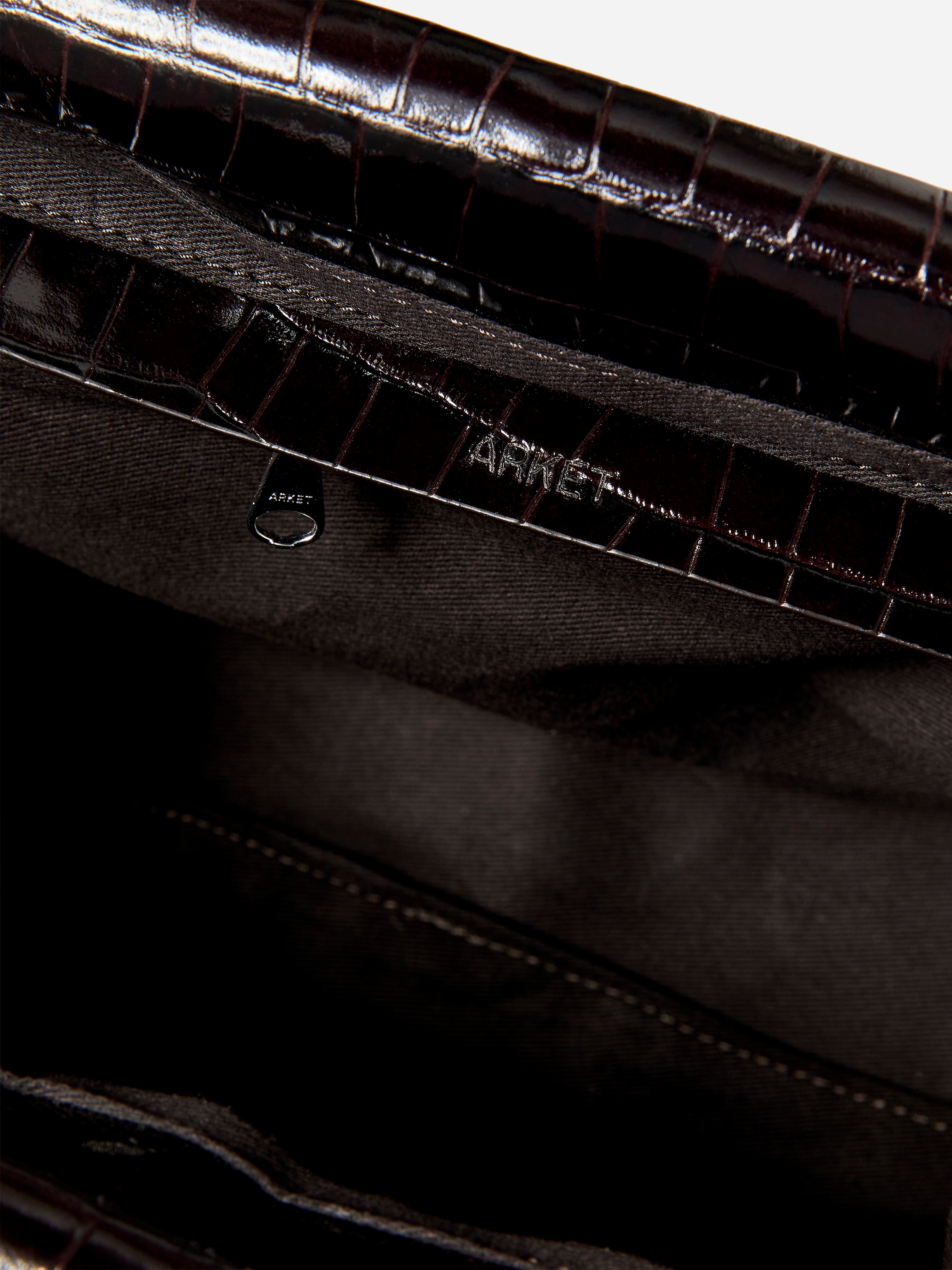 Croco-Embossed Clutch - Dark Brown/Faux Crocodile - Women - StillMedia/DescriptiveDetail - 1