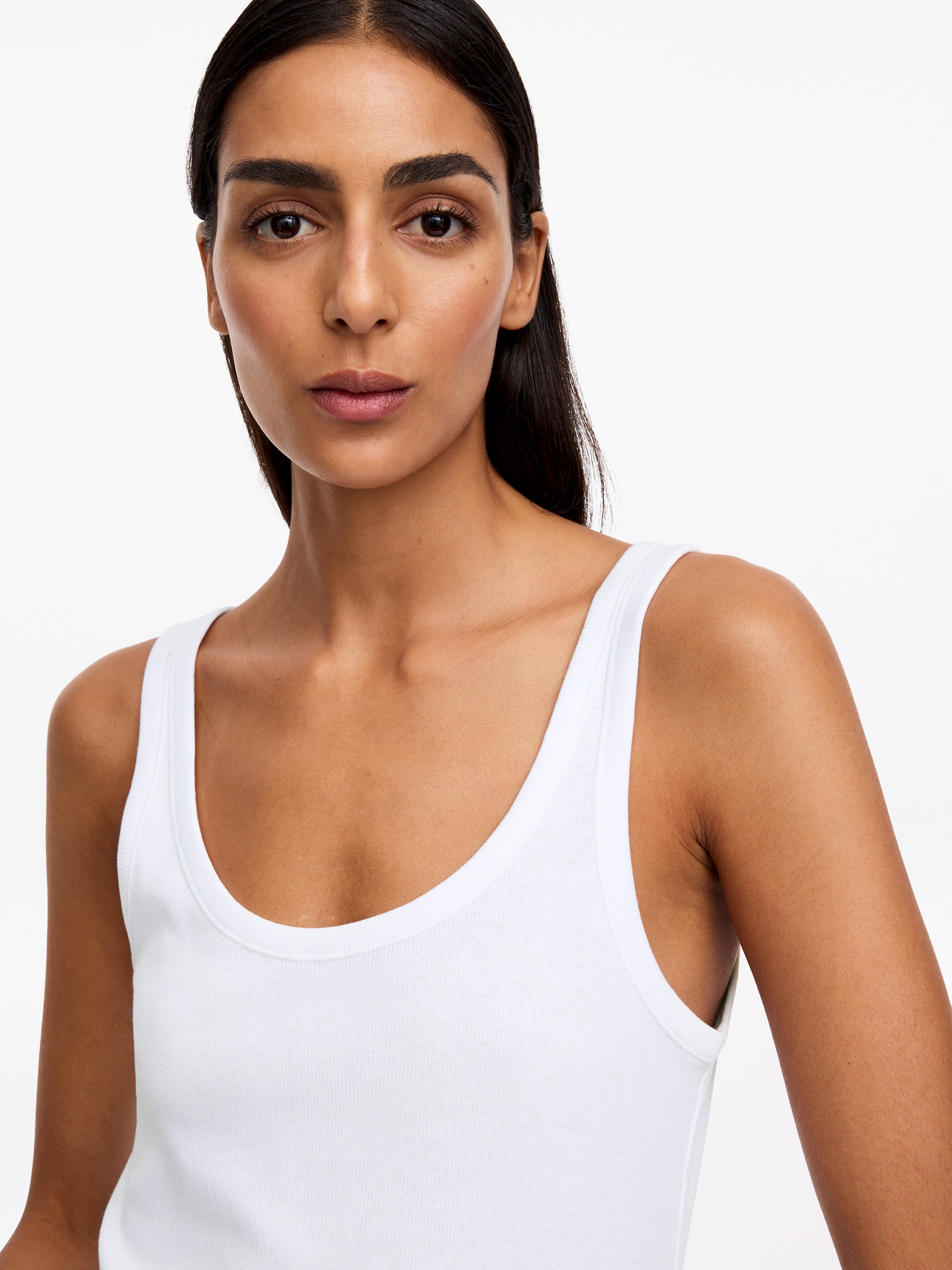 Geripptes Tanktop - Weiß - Slim Fit - Damen - StillMedia/Lookbook - 2