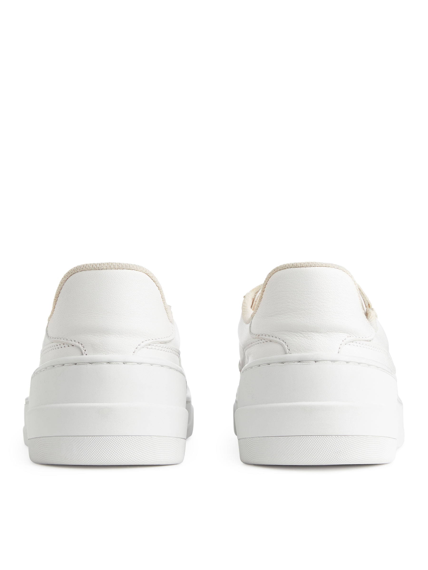 Leather Trainers - White - Men - StillMedia/DescriptiveStillLife - 2