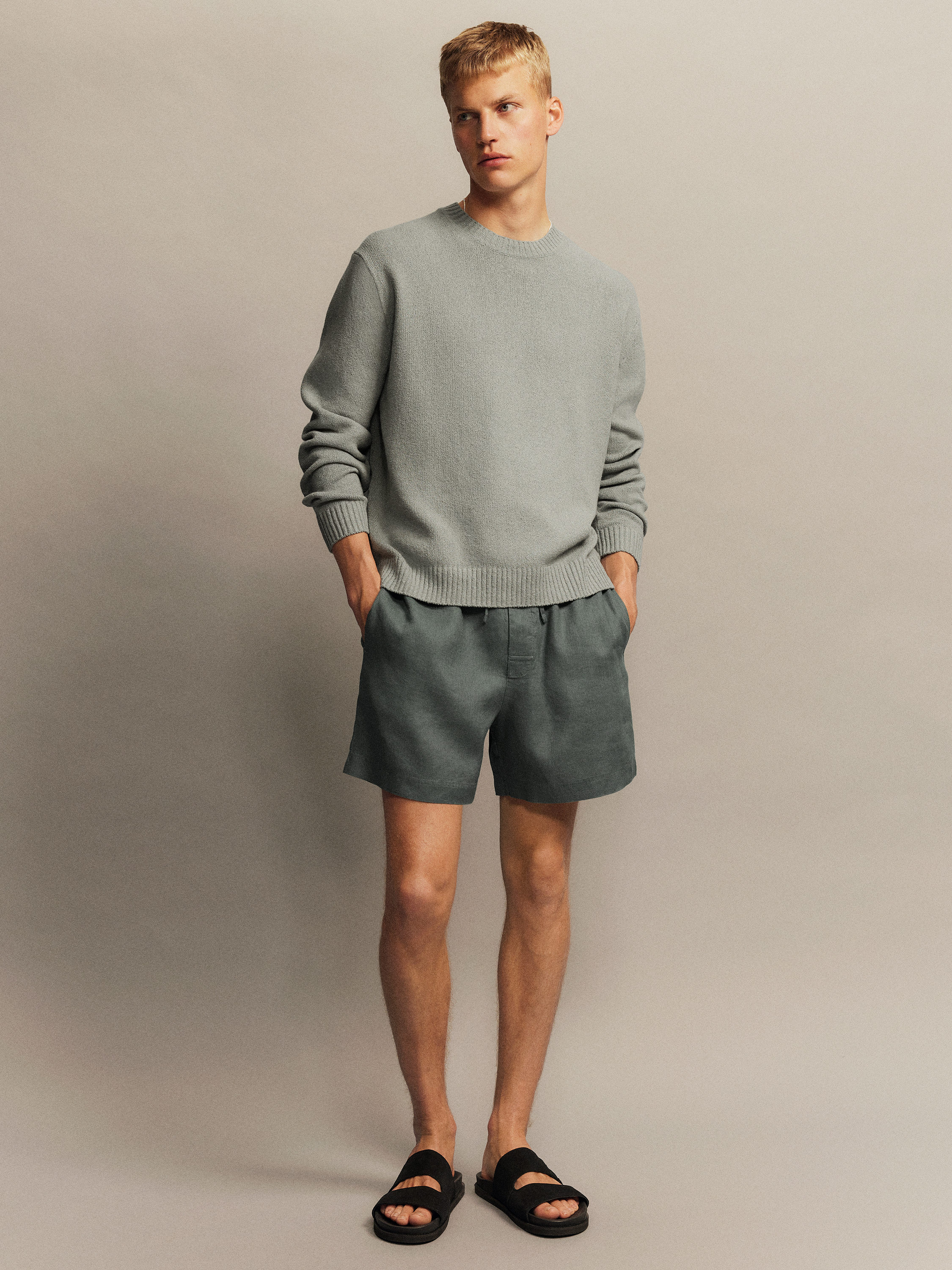 Pullover aus Leinen und Seide - Blasses Türkis - Regular Fit - Men - StillMedia/Lookbook - 1