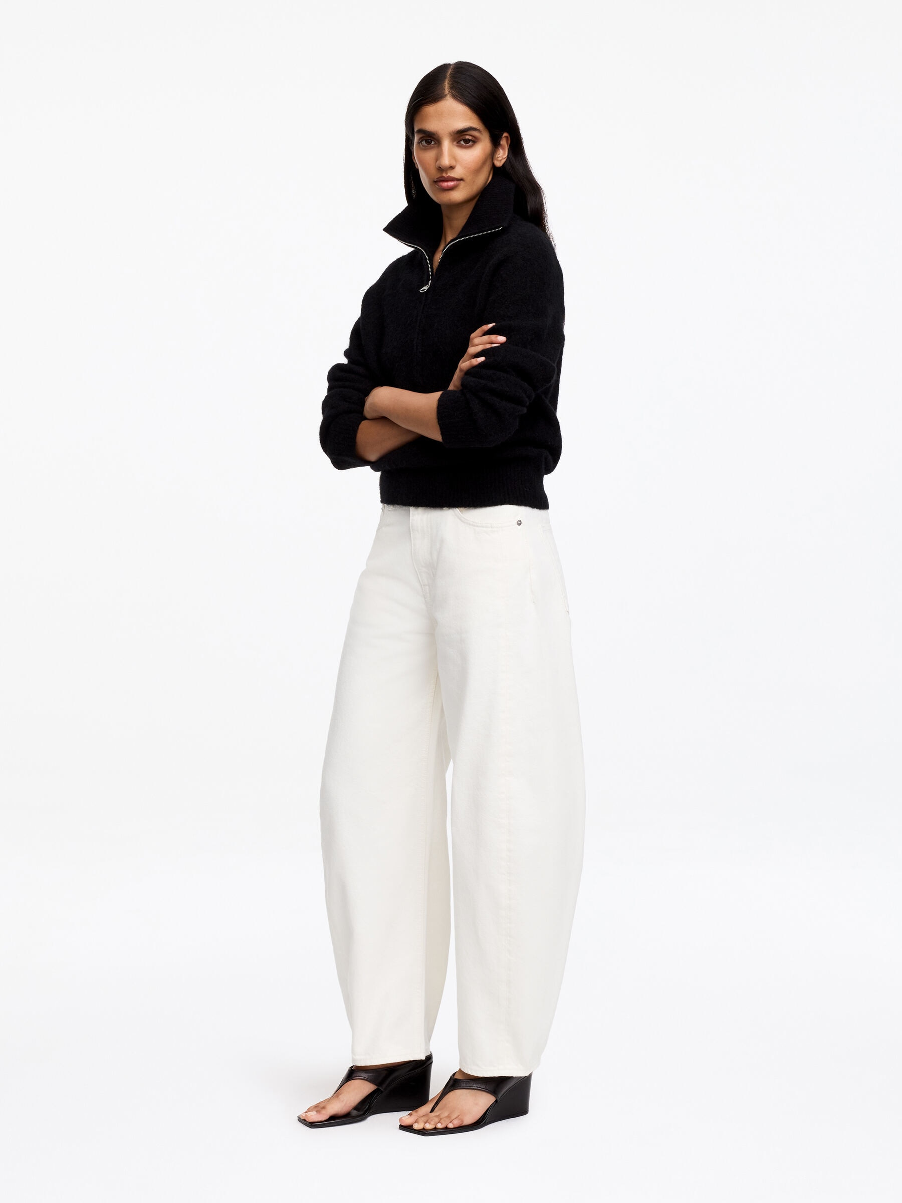 BLOOM Barrel Jeans - Weiß - Relaxed Fit - Women - StillMedia/Lookbook - 2