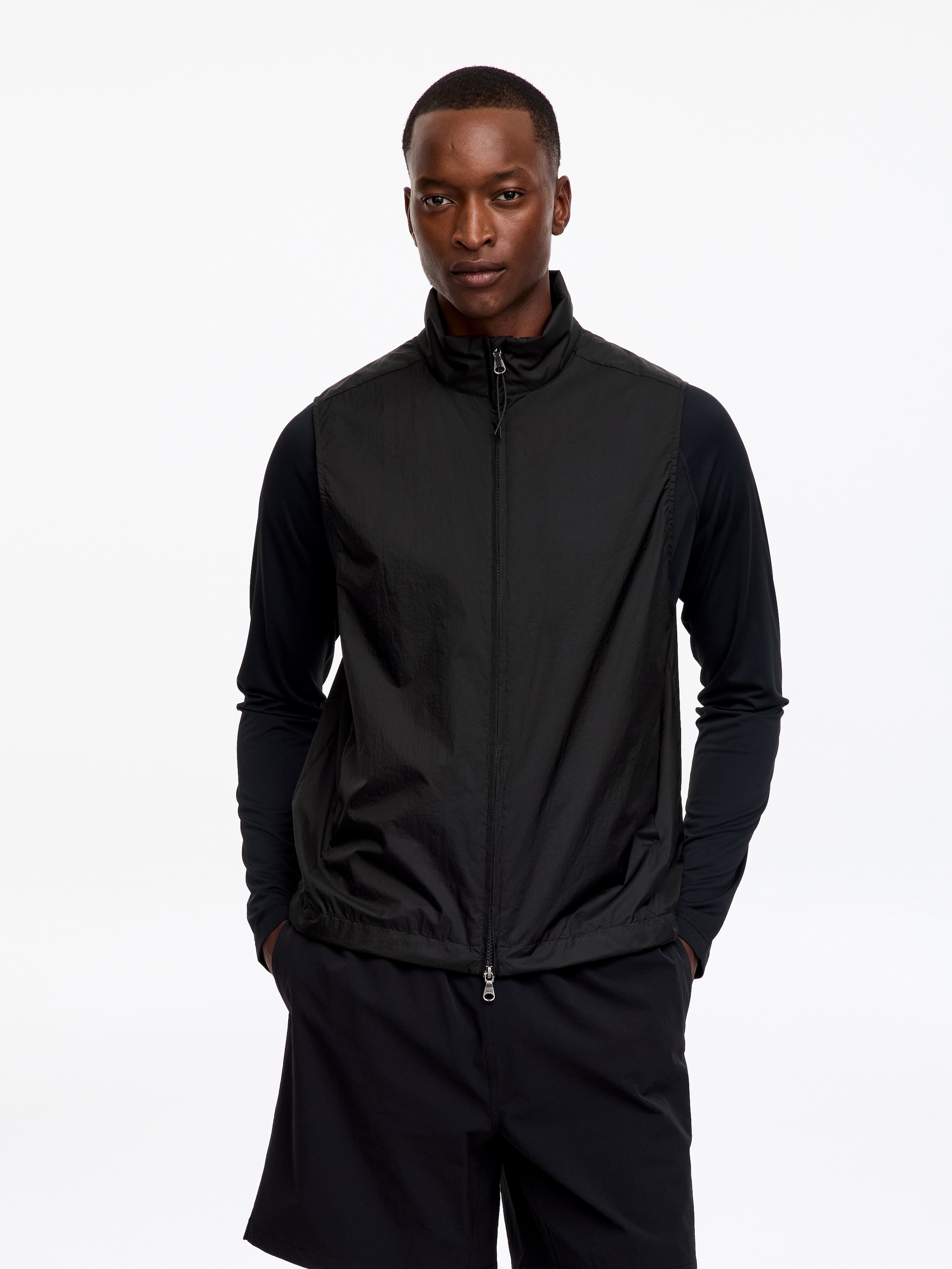 Chaleco de trail ARKET ACTIVE - Negro - Corte estándar - men - StillMedia/Lookbook - 6