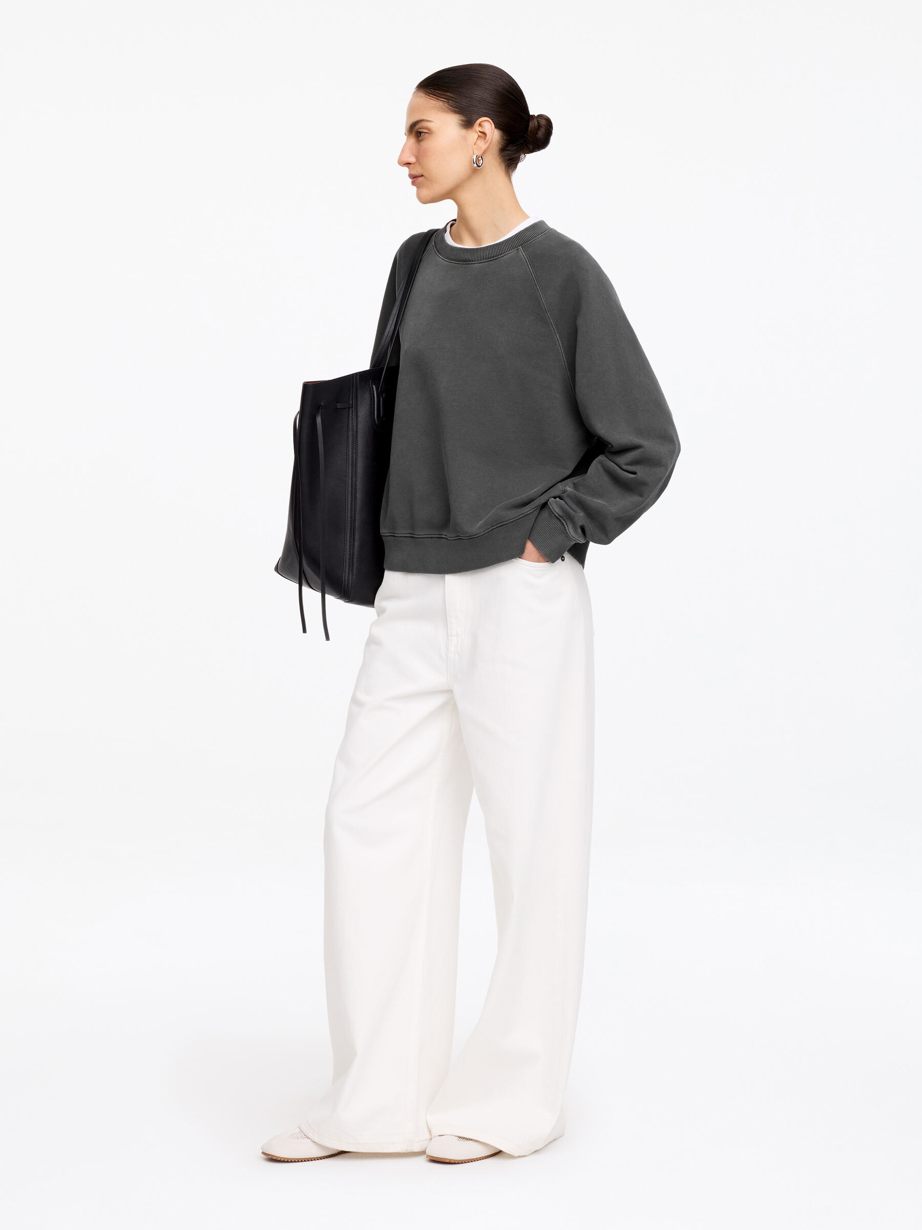 Bluza z tkaniny frotte - Czarny - Fason normalny - Women - StillMedia/Lookbook - 5