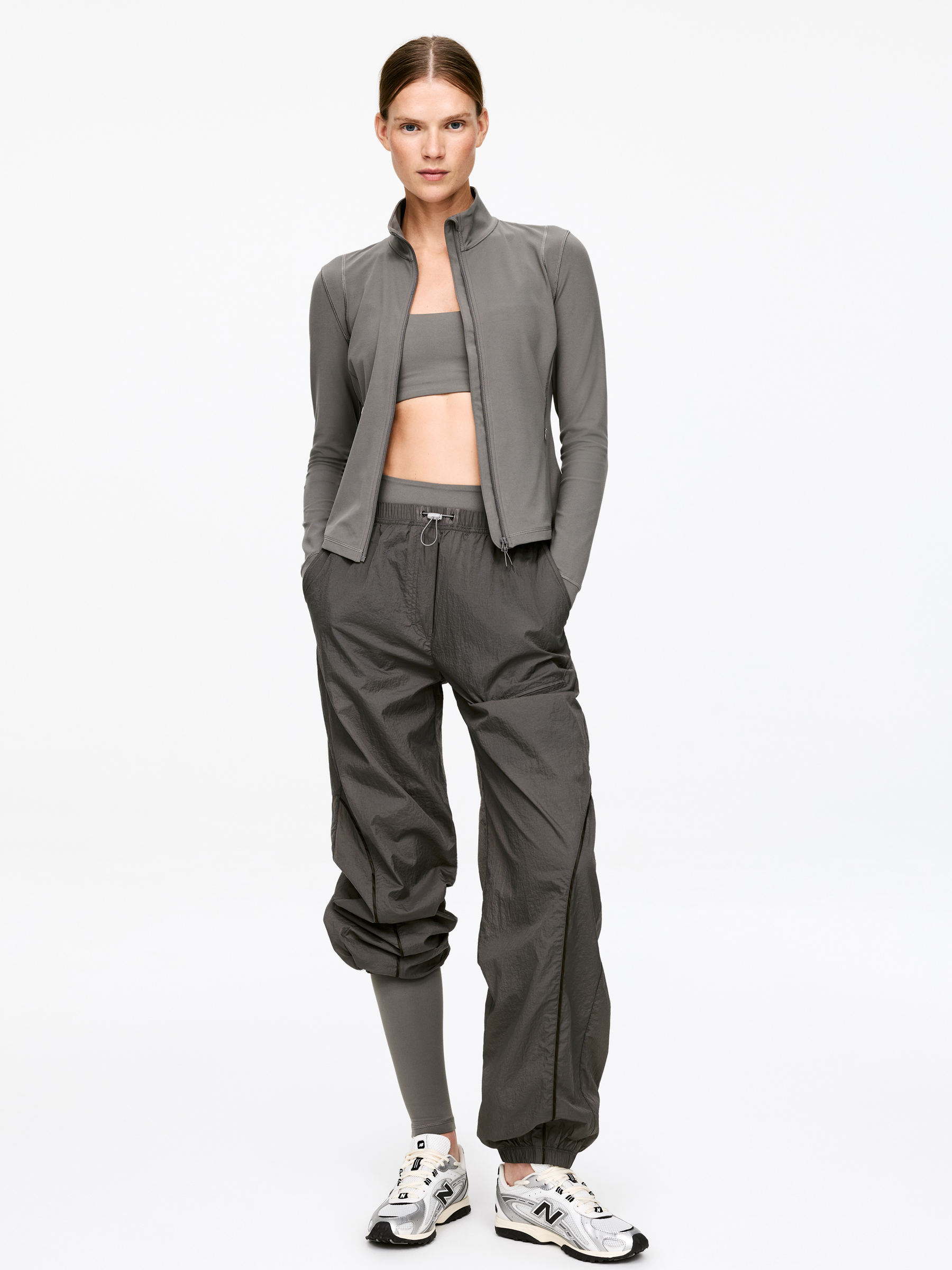 Pantalon en ripstop - Gris foncé - Oversized - Femme - StillMedia/Lookbook - 5