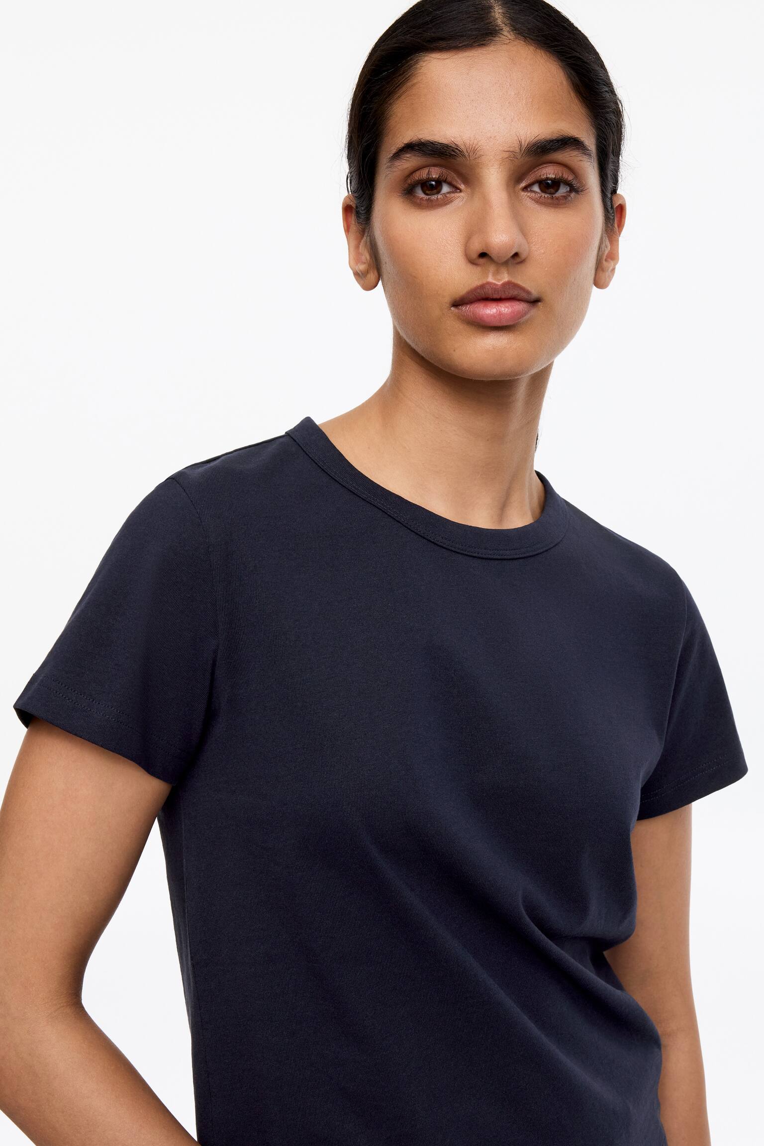 Elegantes Baumwoll-T-Shirt - 4