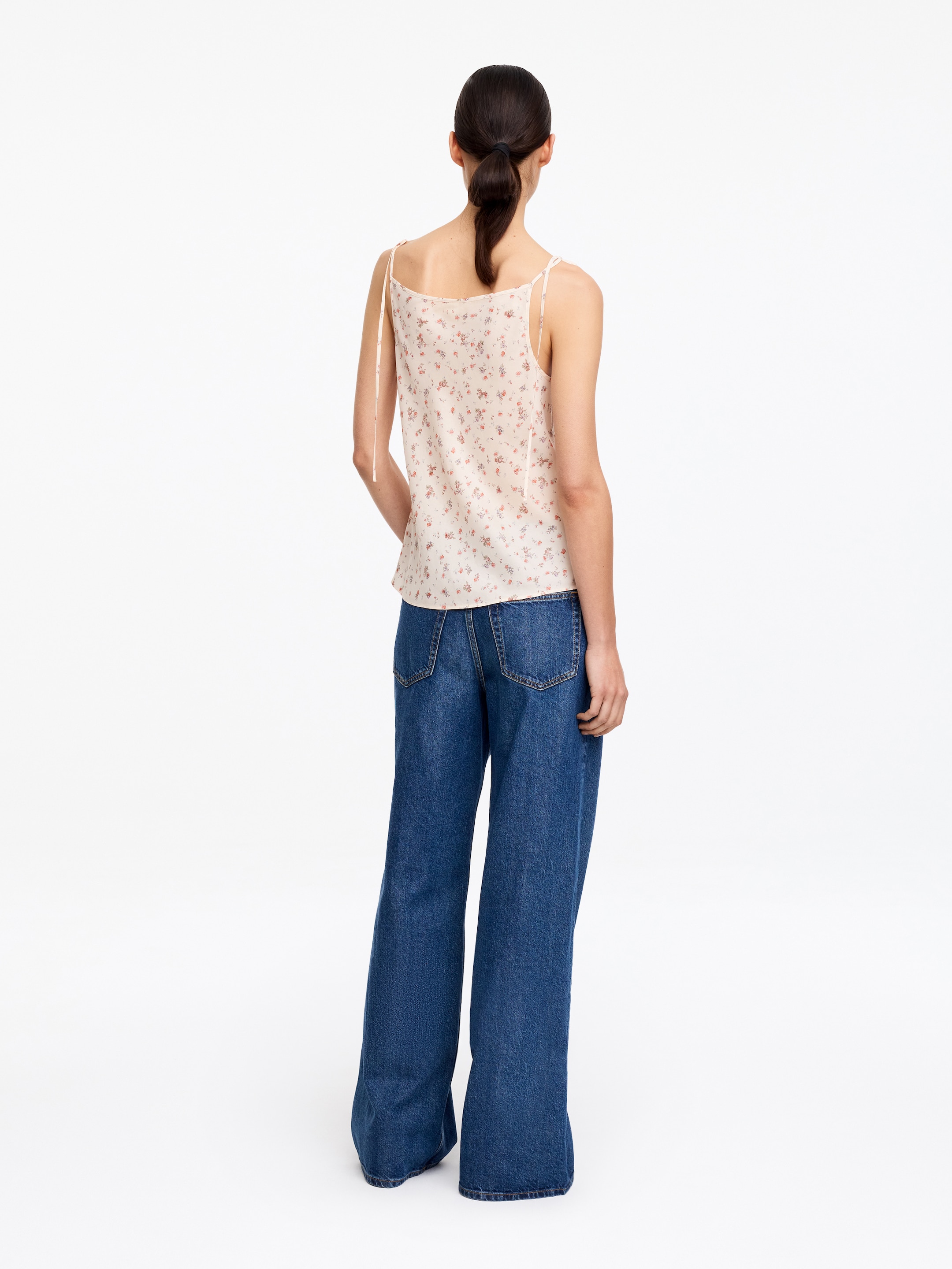 Topp i silke - Vit - Slim fit - Women - StillMedia/Lookbook - 4