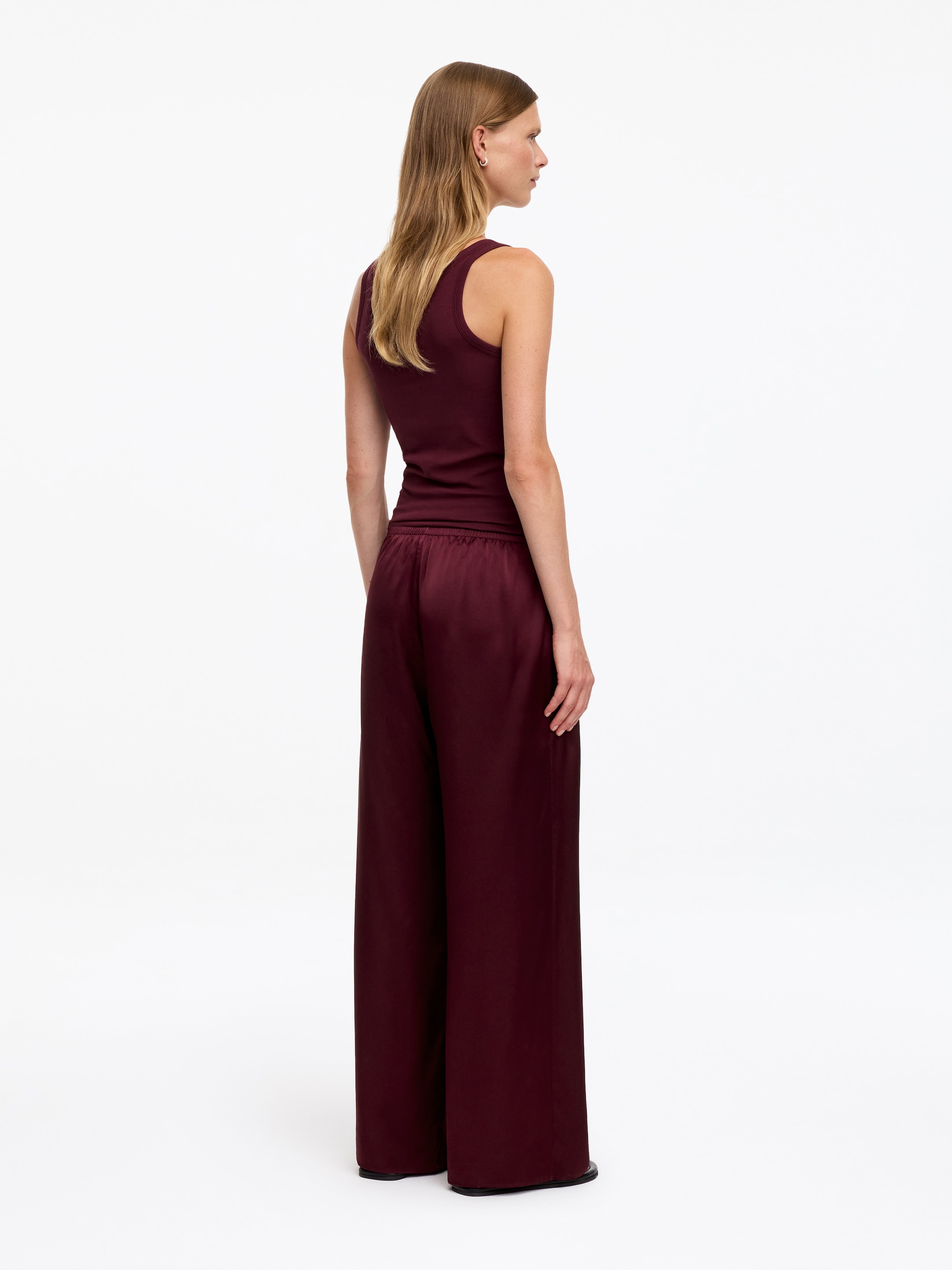 Silk Satin Trousers - Dark red - Regular fit - women - StillMedia/Lookbook - 5