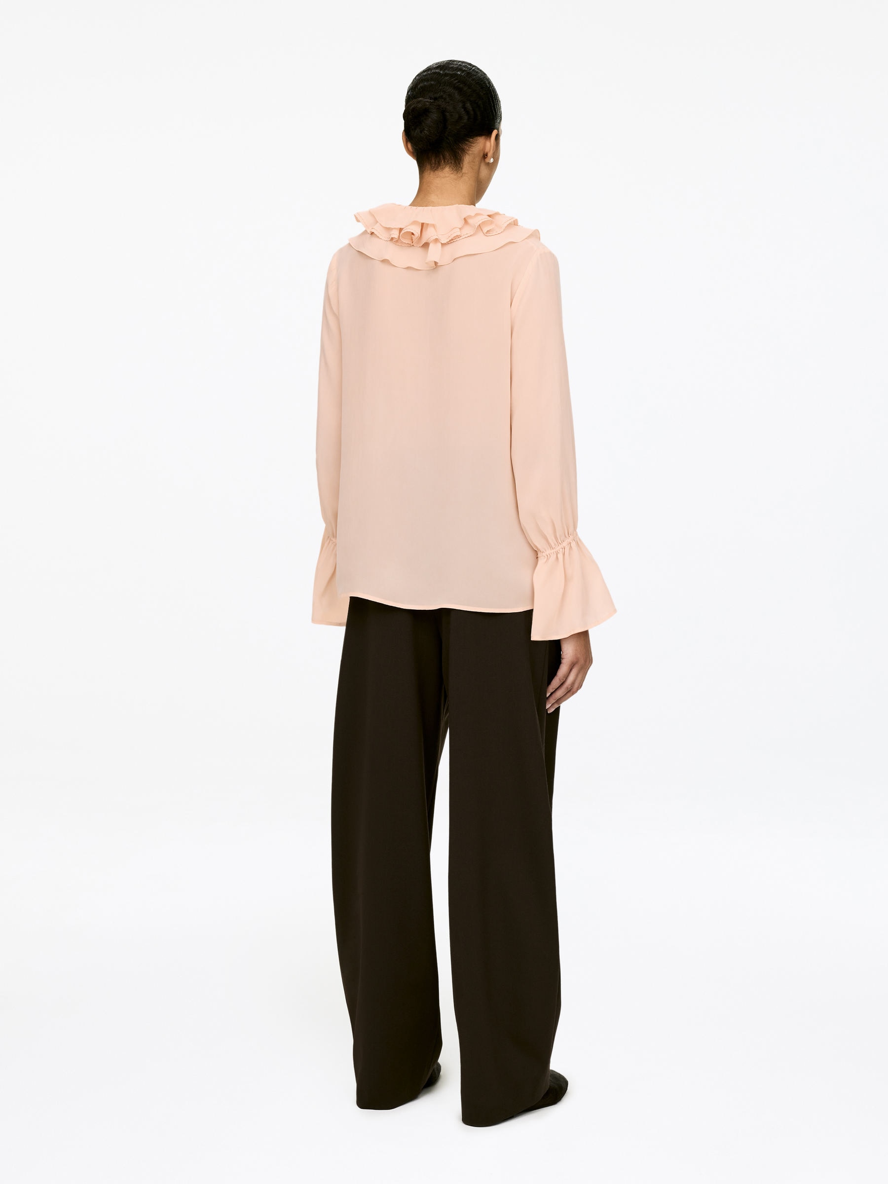 Frill-Collar Blouse - Beige - Loose fit - Women - StillMedia/Lookbook - 4