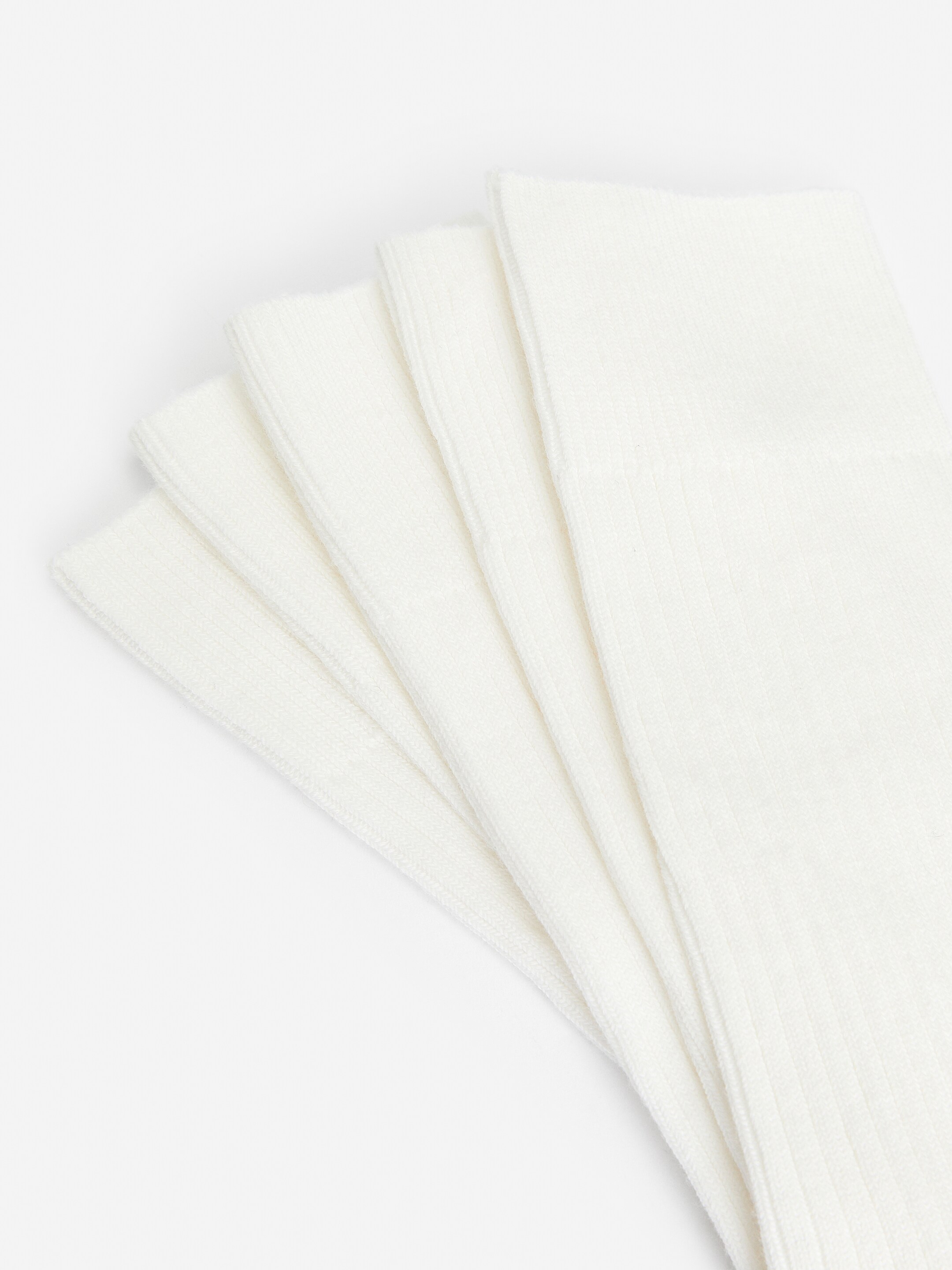 Größeres Bild anzeigen: Gerippte Socken aus Supima-Baumwolle, 5er-Pack - Weiß - Men | H&M AT 4