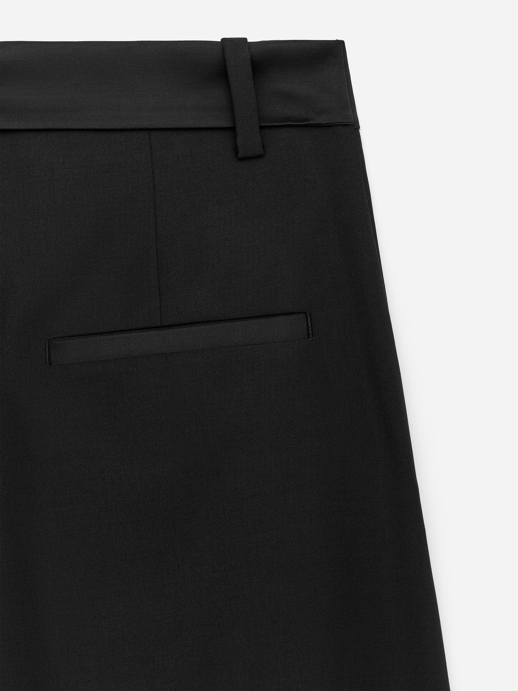 Pantalon à pinces avec ceinture en satin - Noir - Loose fit - Femme - StillMedia/DescriptiveDetail - 5