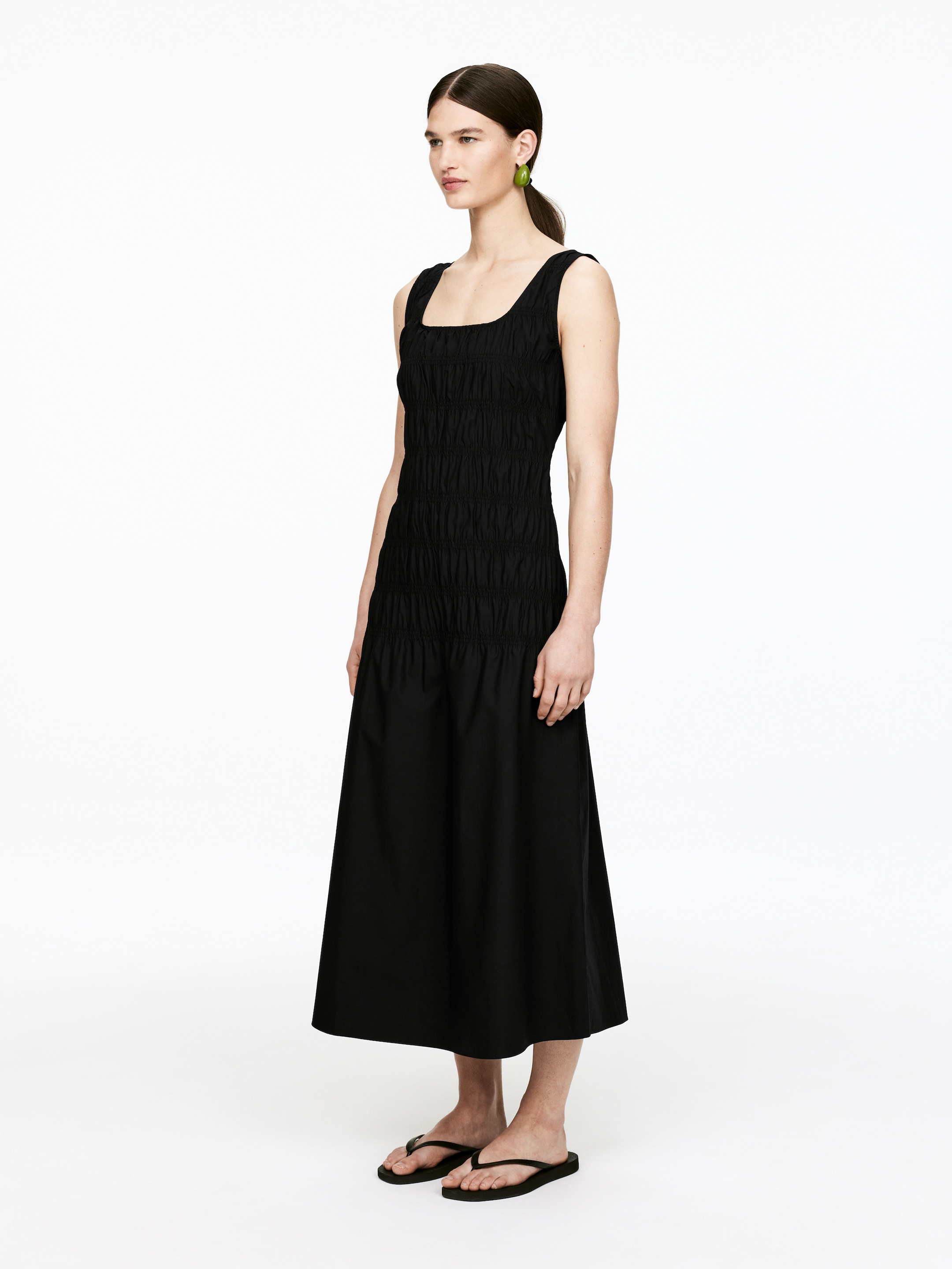 Grotere afbeelding bekijken: Jurk met smokwerk - Black - DAMES | H&M BE 3