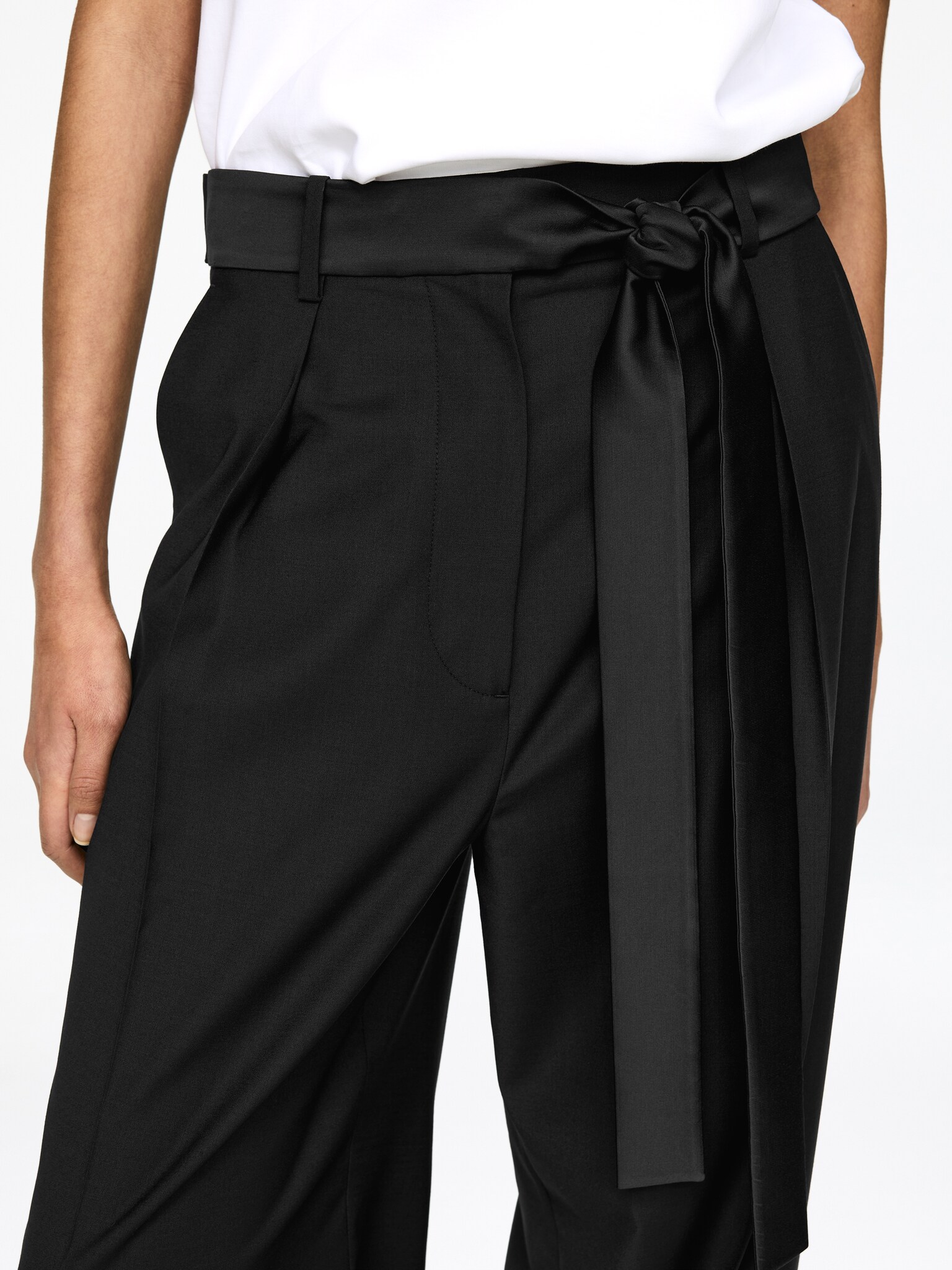 Pleated Satin-Belt Trousers - Black - 3