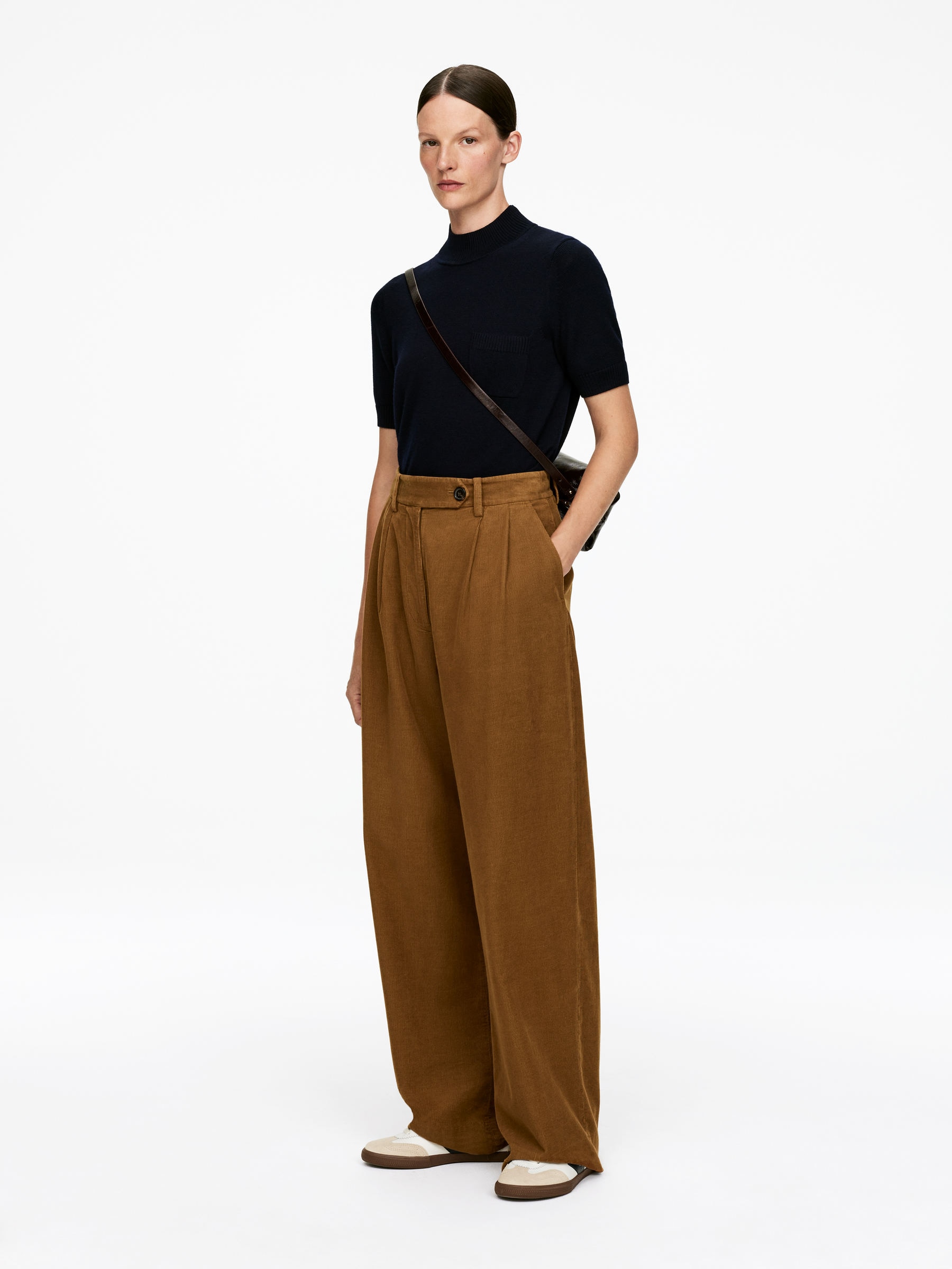 High-Waist Corduroy Trousers - Brown - Regular fit - Women - StillMedia/Lookbook - 7