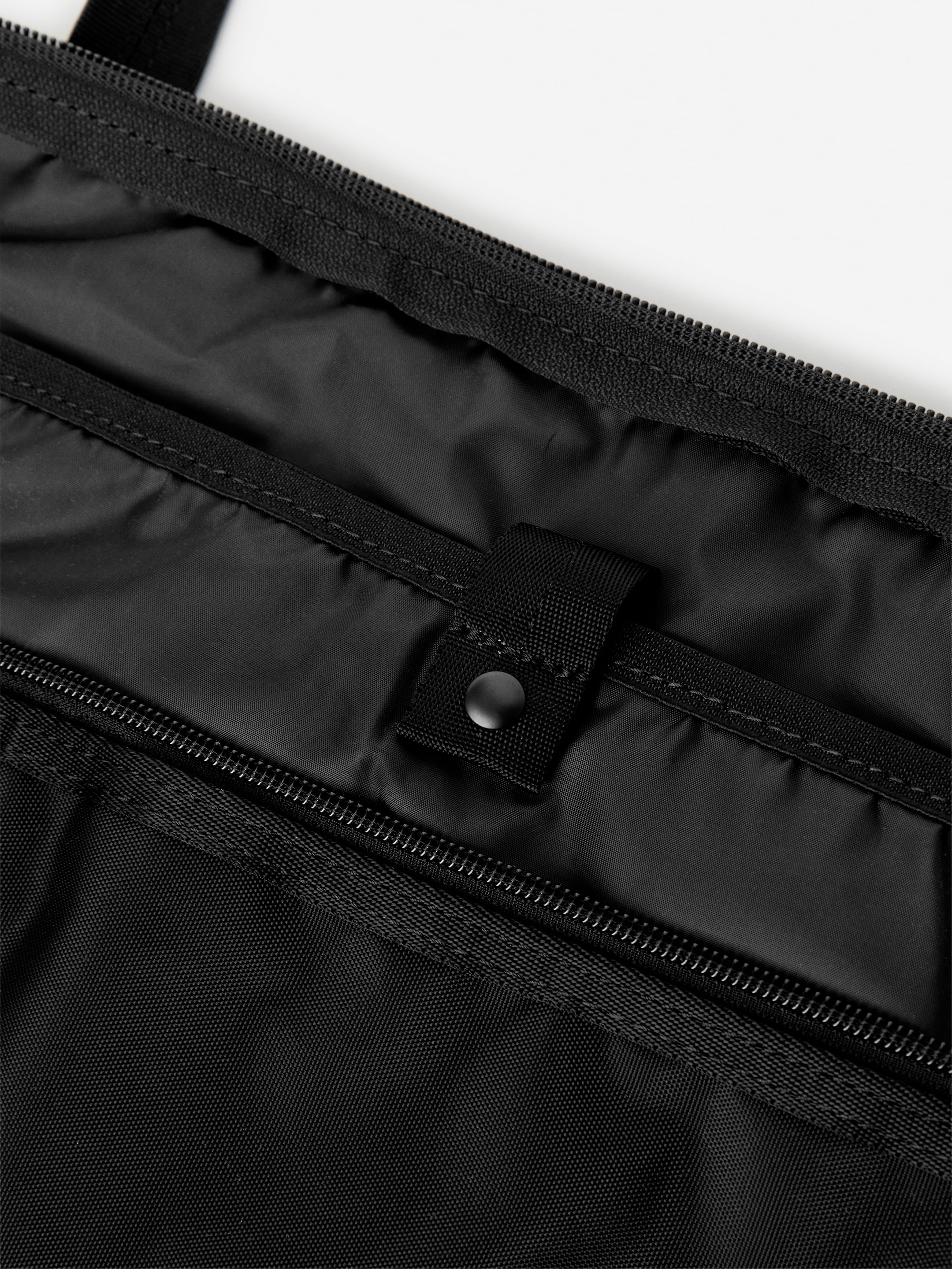 Grösseres Bild ansehen: 48-Hour Tote - Schwarz - DAMEN | H&M CH 16