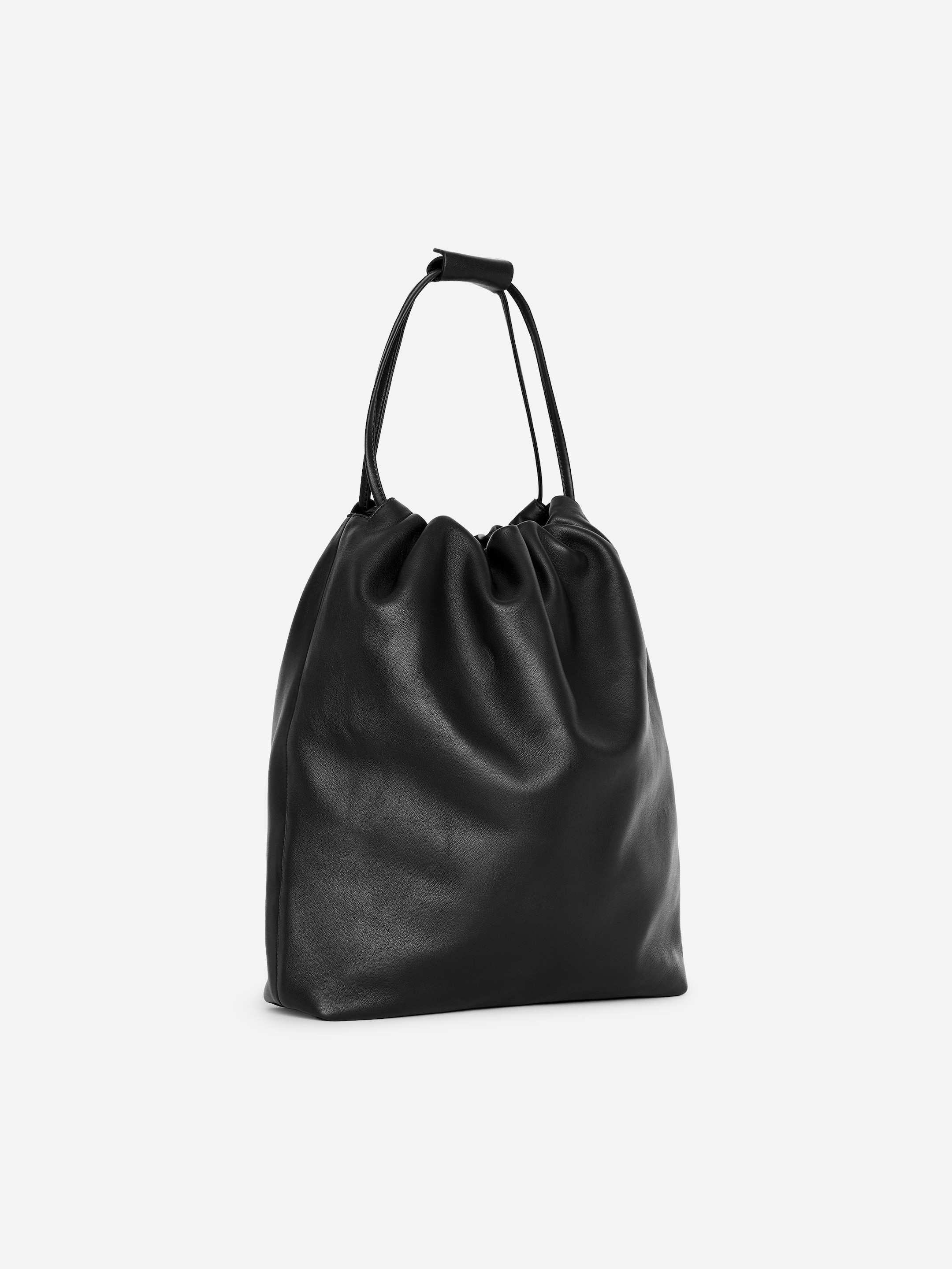 Gathered leather shopper - Black - women - StillMedia/DescriptiveStillLife - 3